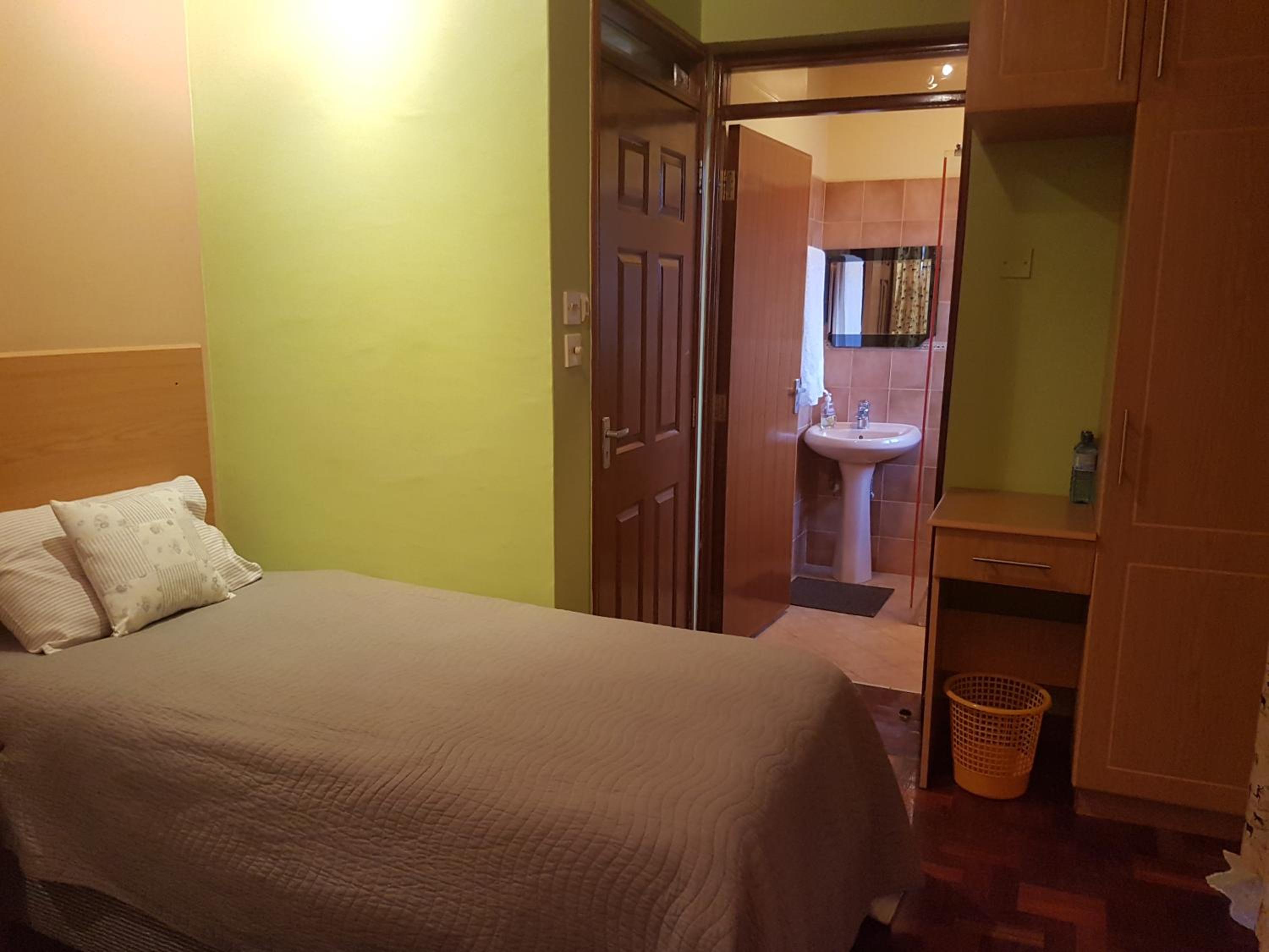 Spurwing Guest House
