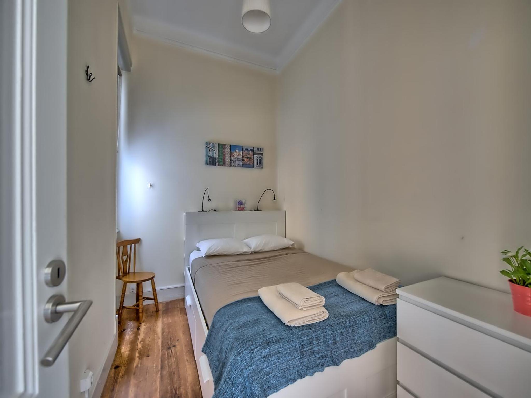 Almirante Reis Apartment photo 4