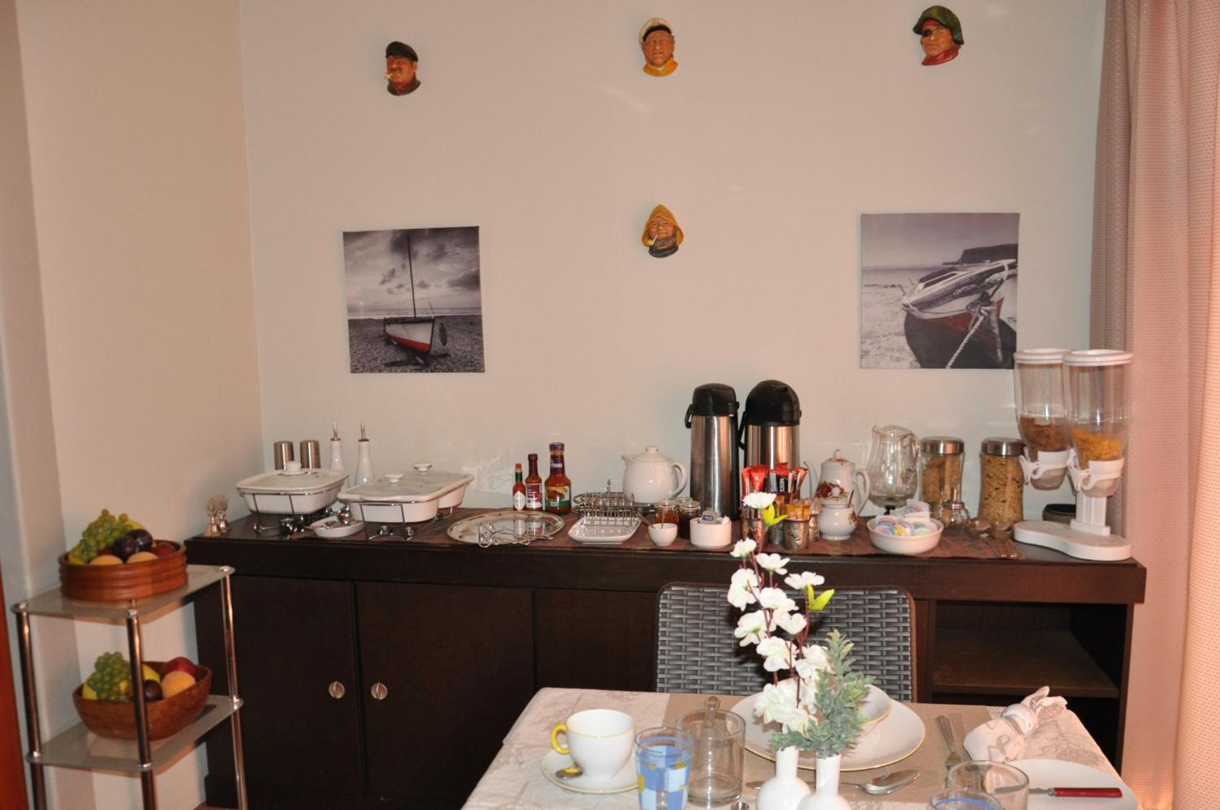 Hermanus AT HOME