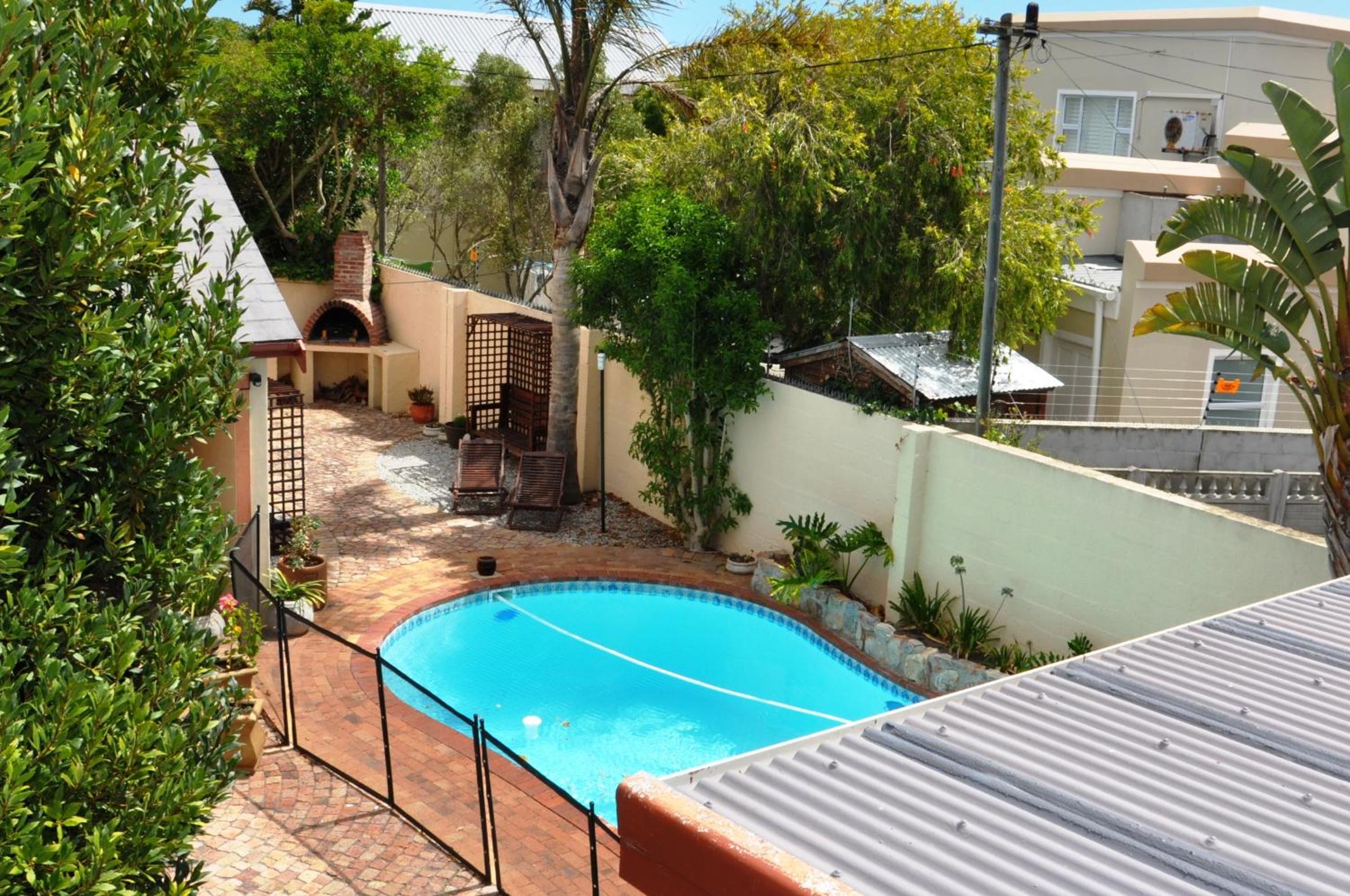 Hermanus AT HOME