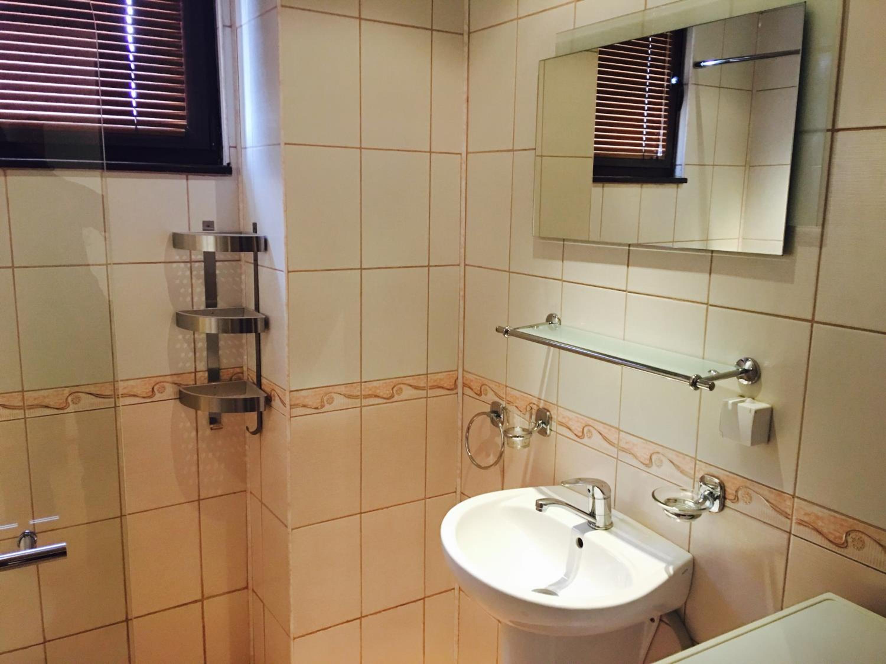 Ramada 2 Boutique Apartment near Ski Road