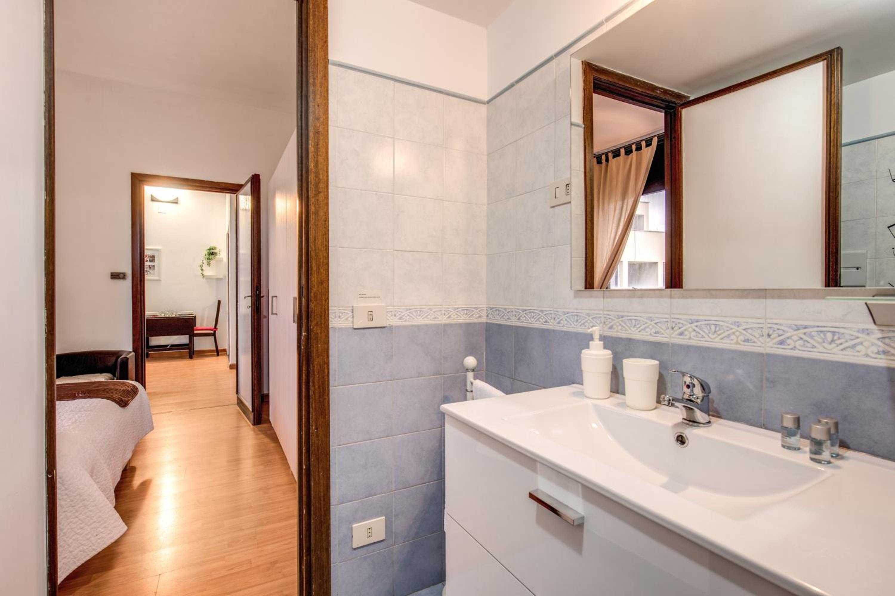 M&L Apartments - Ardesia Colosseo