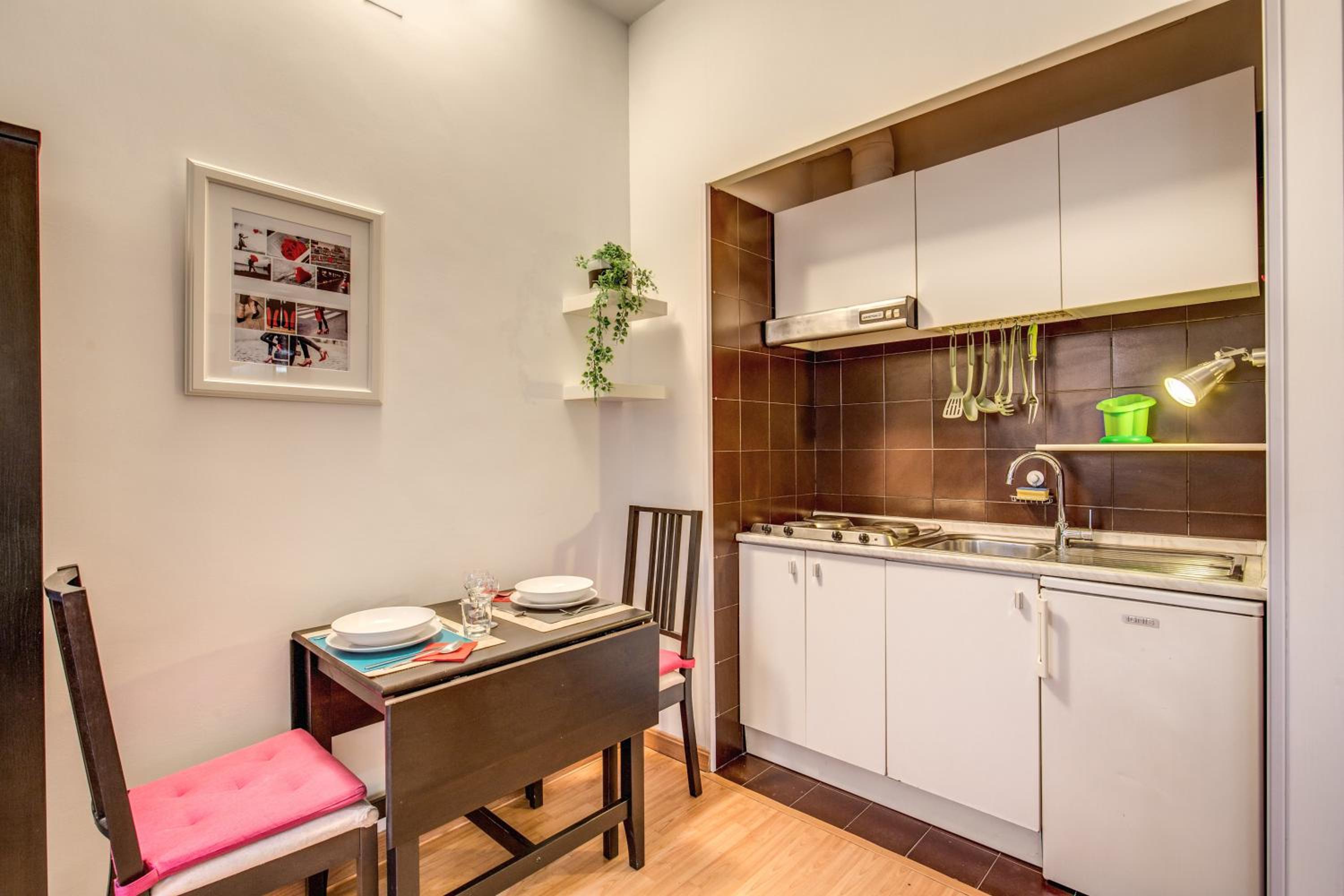 M&L Apartments - Ardesia Colosseo