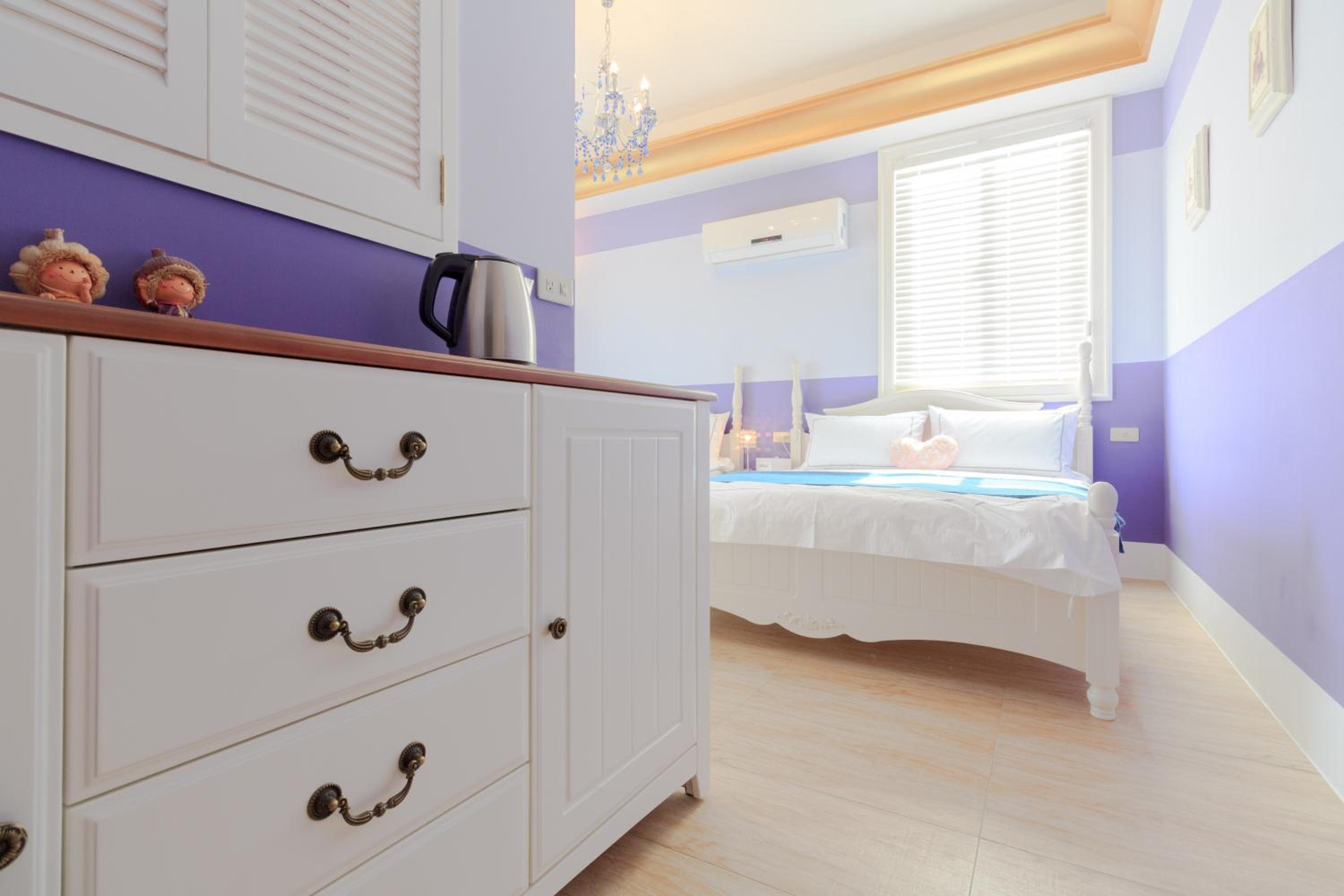Alice Wonderland B&B