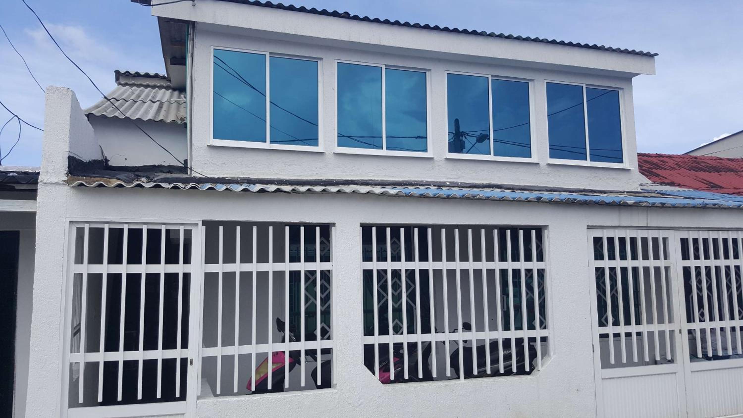 Beach Paradise Apartments view 4