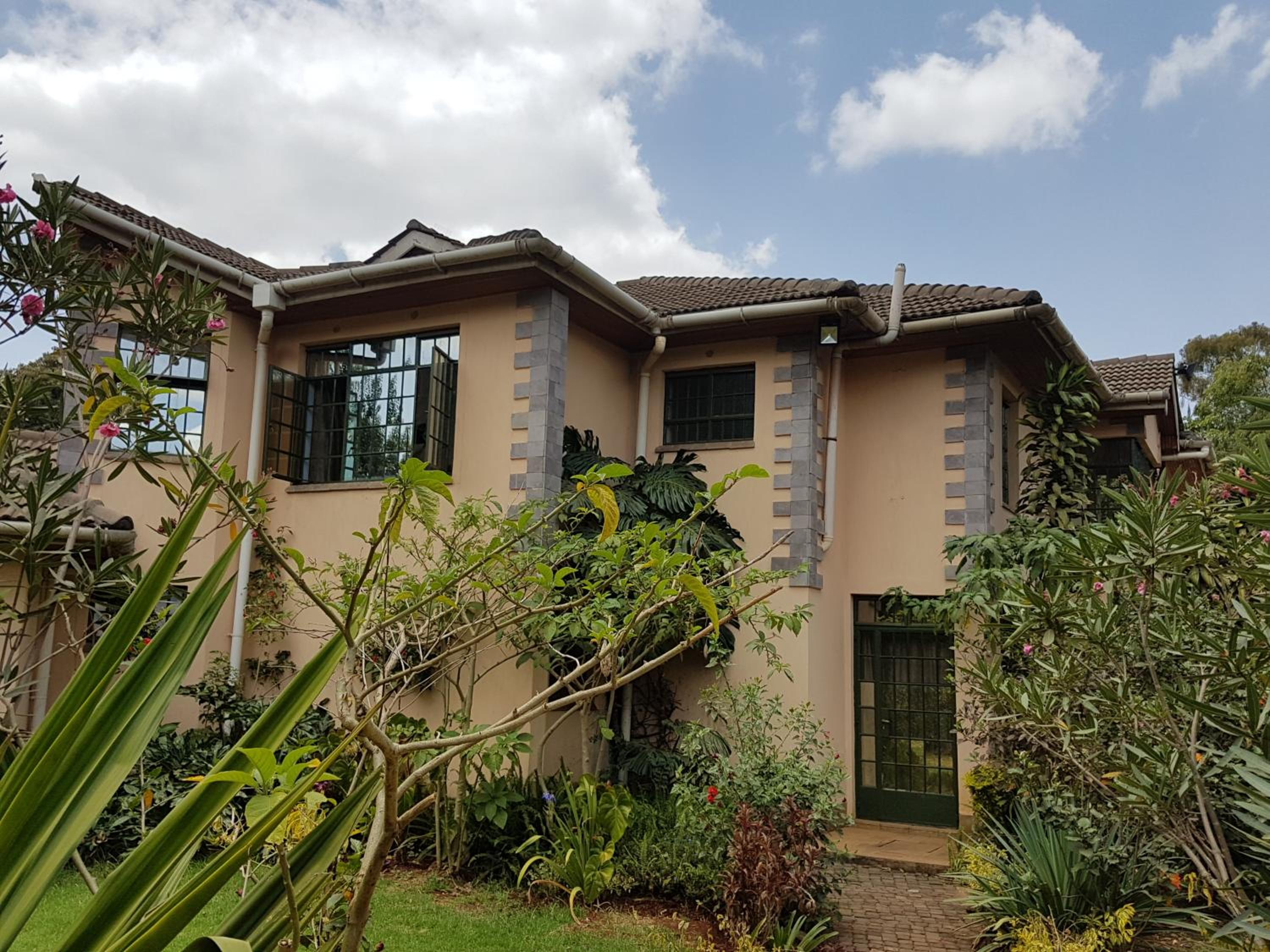 Spurwing Guest House