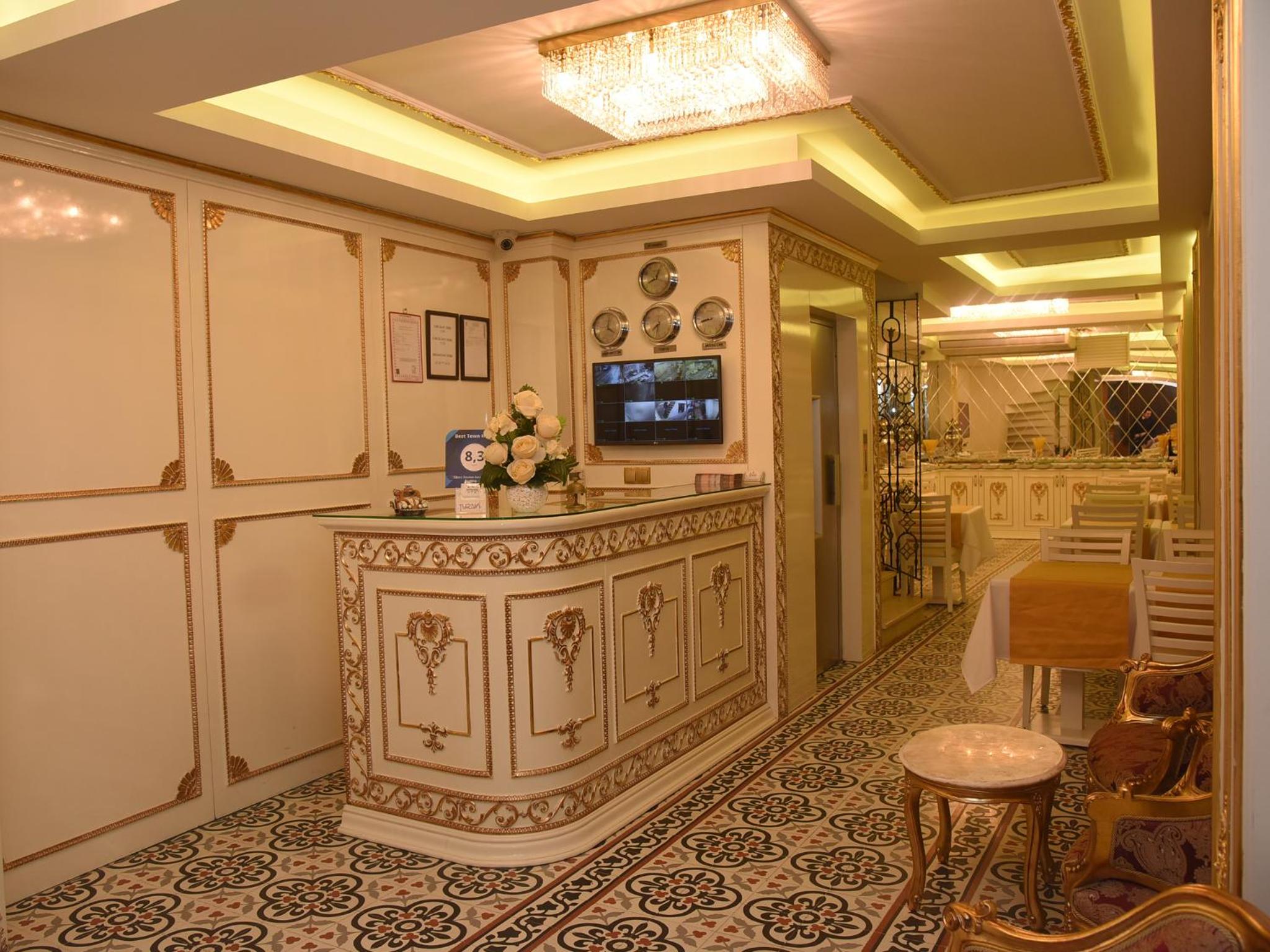 Best Town Hotel - Image 62