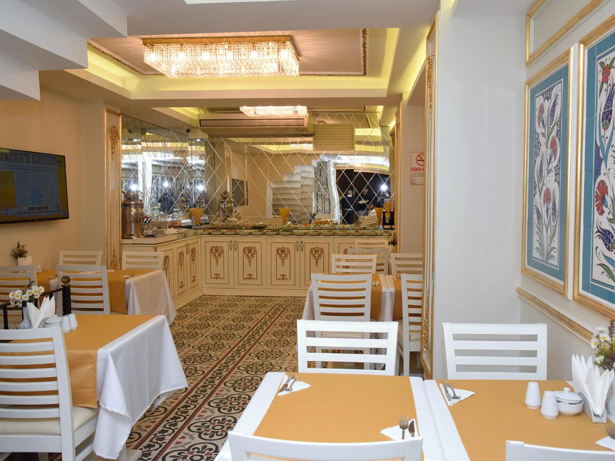 Best Town Hotel - Image 35