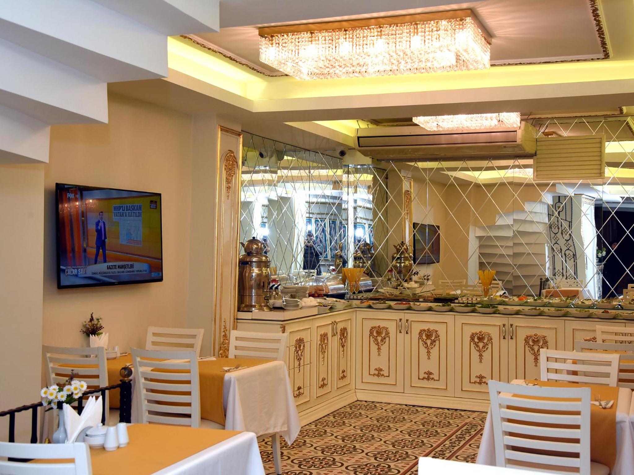 Best Town Hotel - Image 61