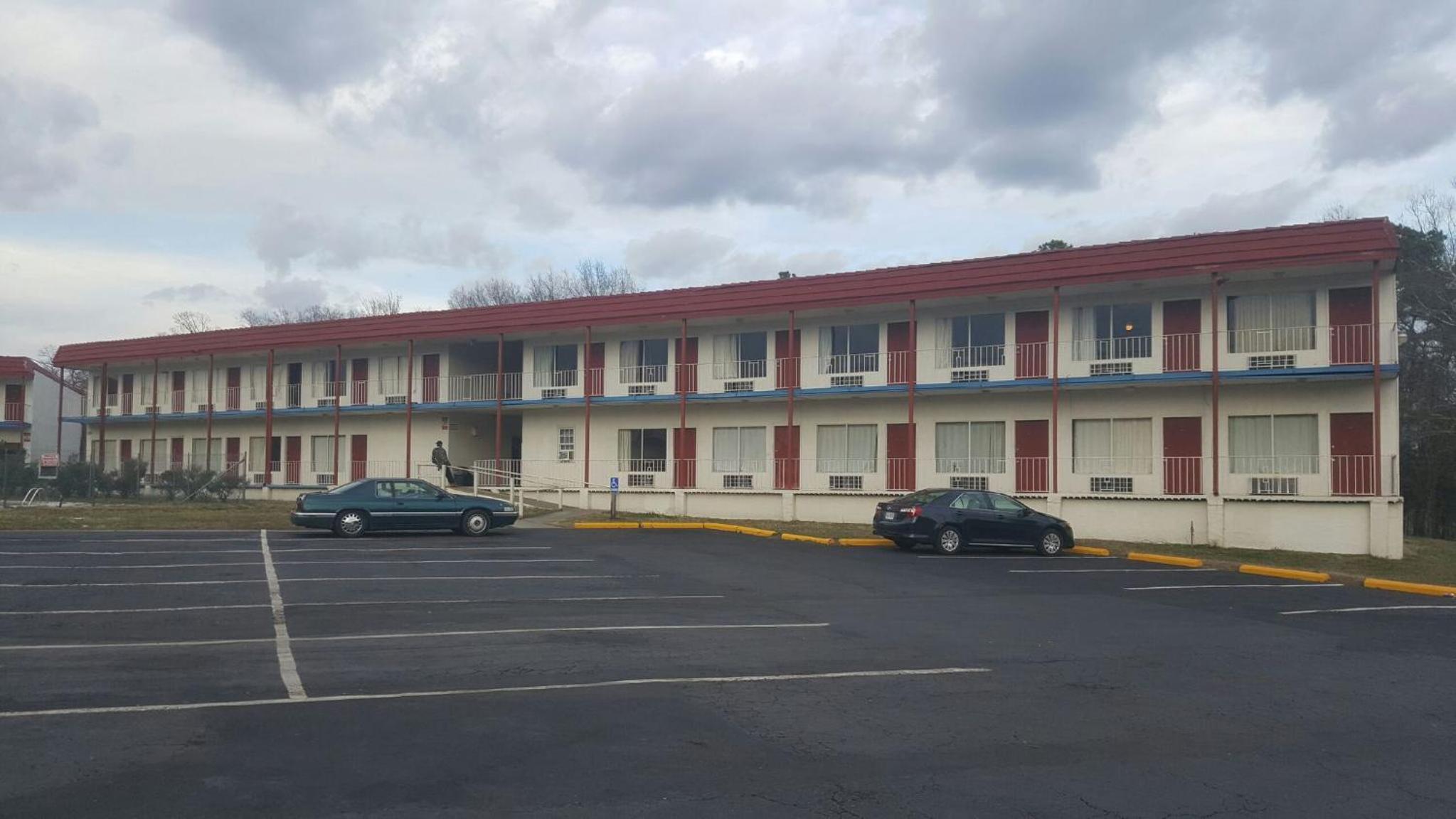 Flagship Inn