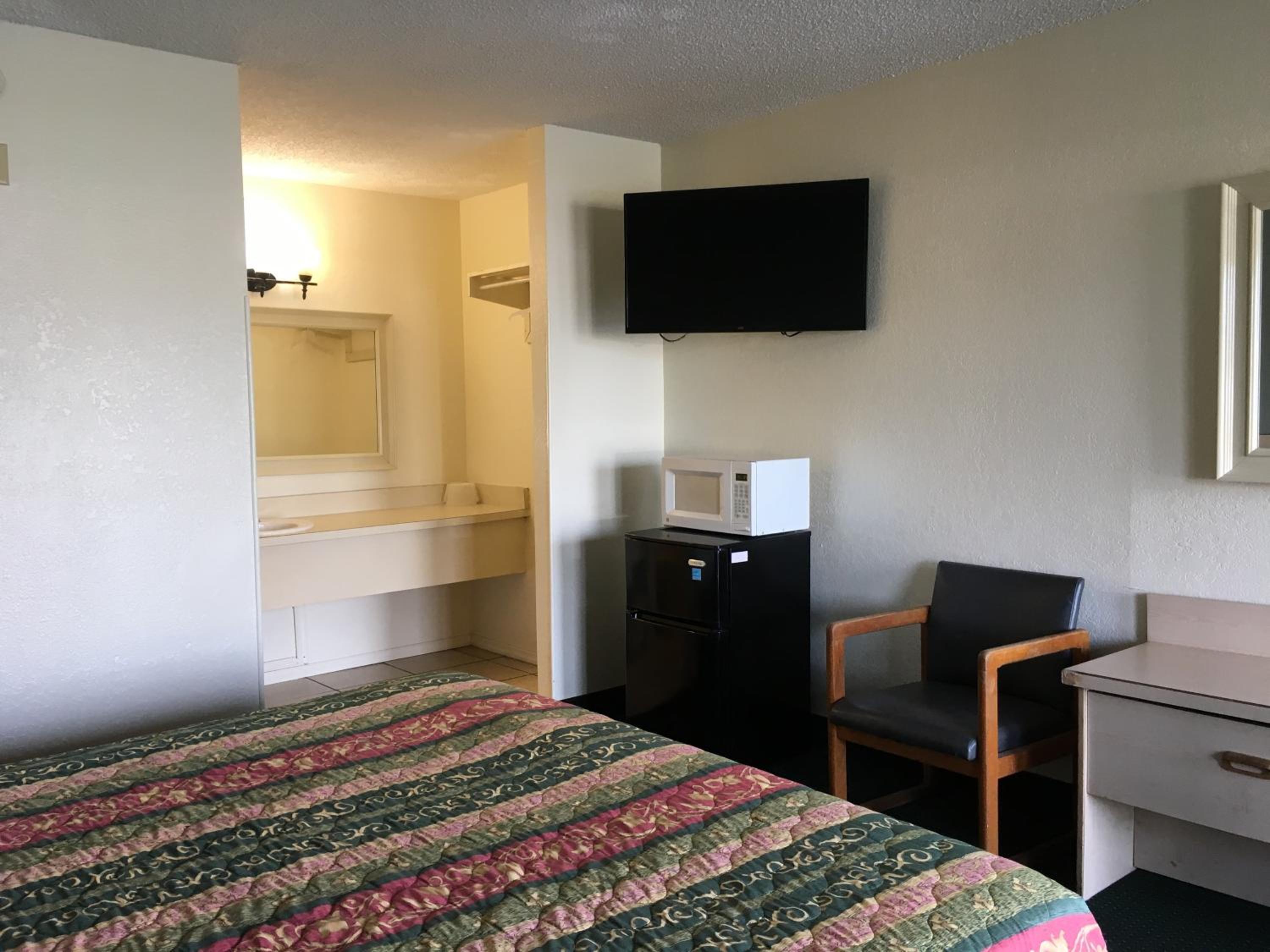 Riviera Motel