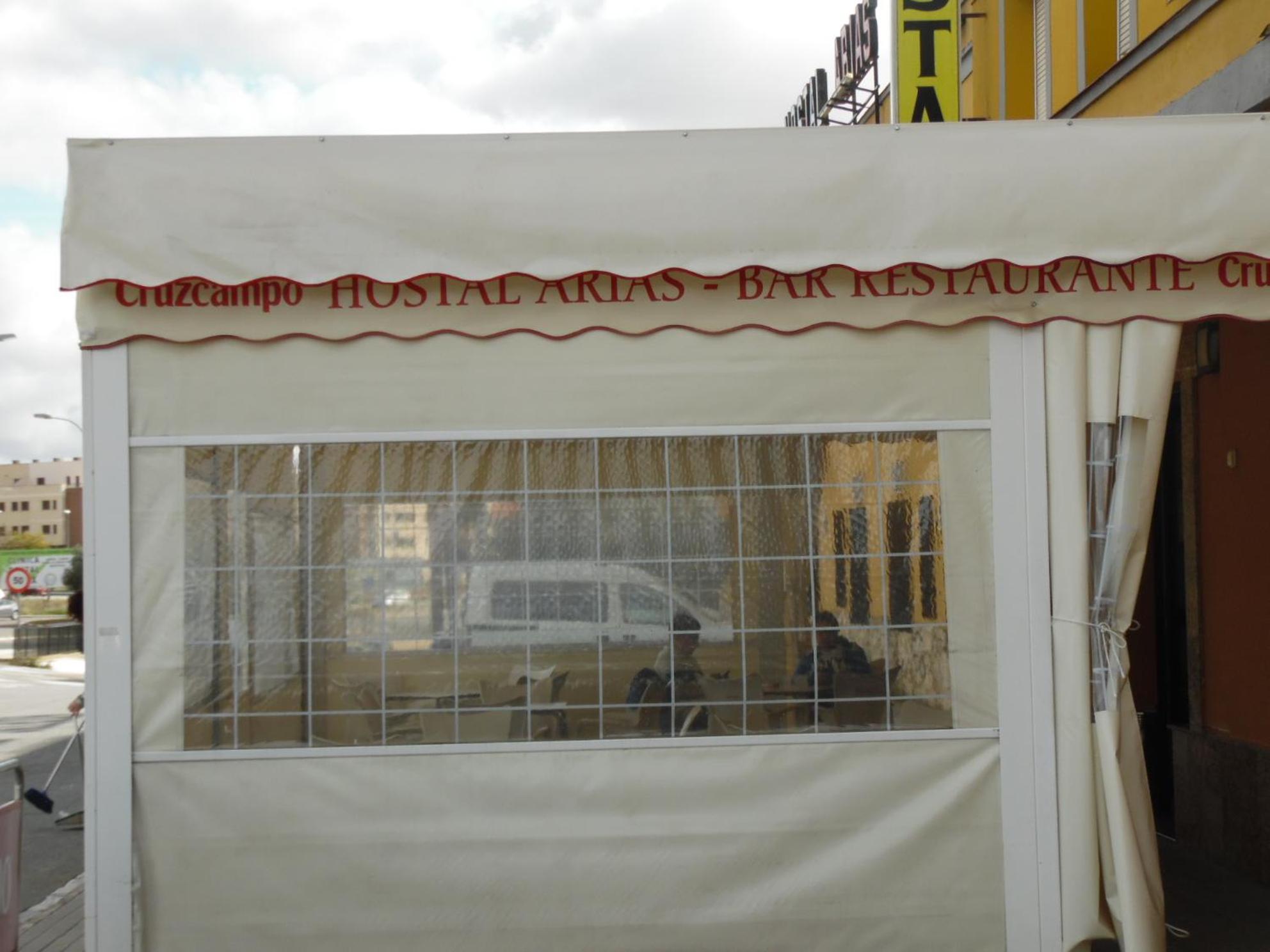 Hostal Arias