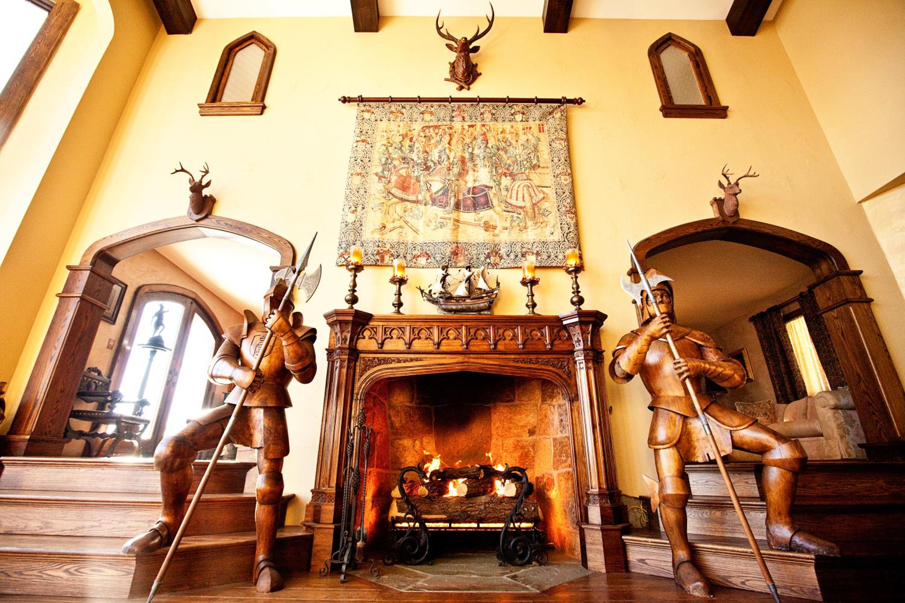 HIGHLANDS CASTLE overlooking Lake George plus 2 other CASTLES & SUITES