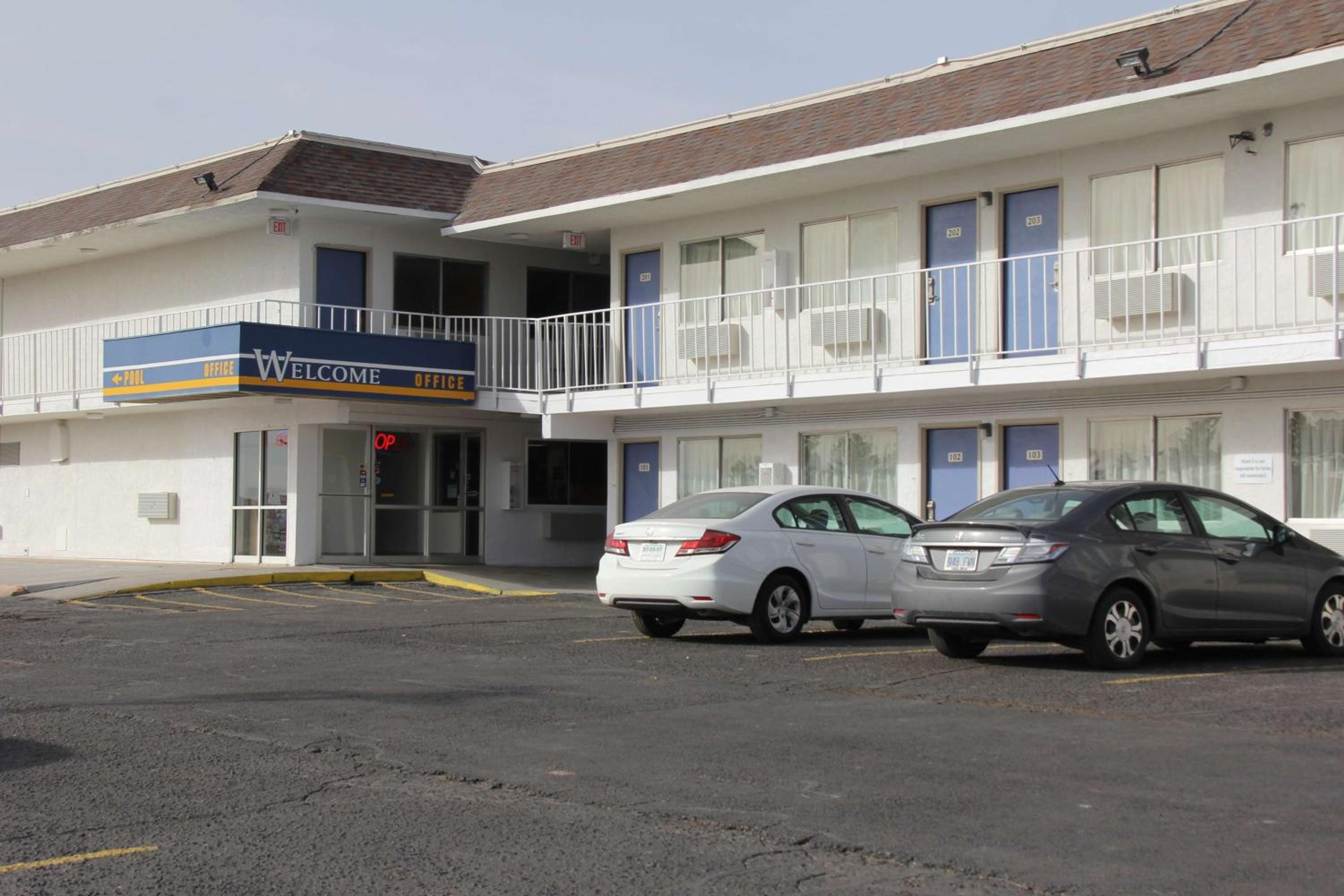 Motel 6-Goodland, KS view 2