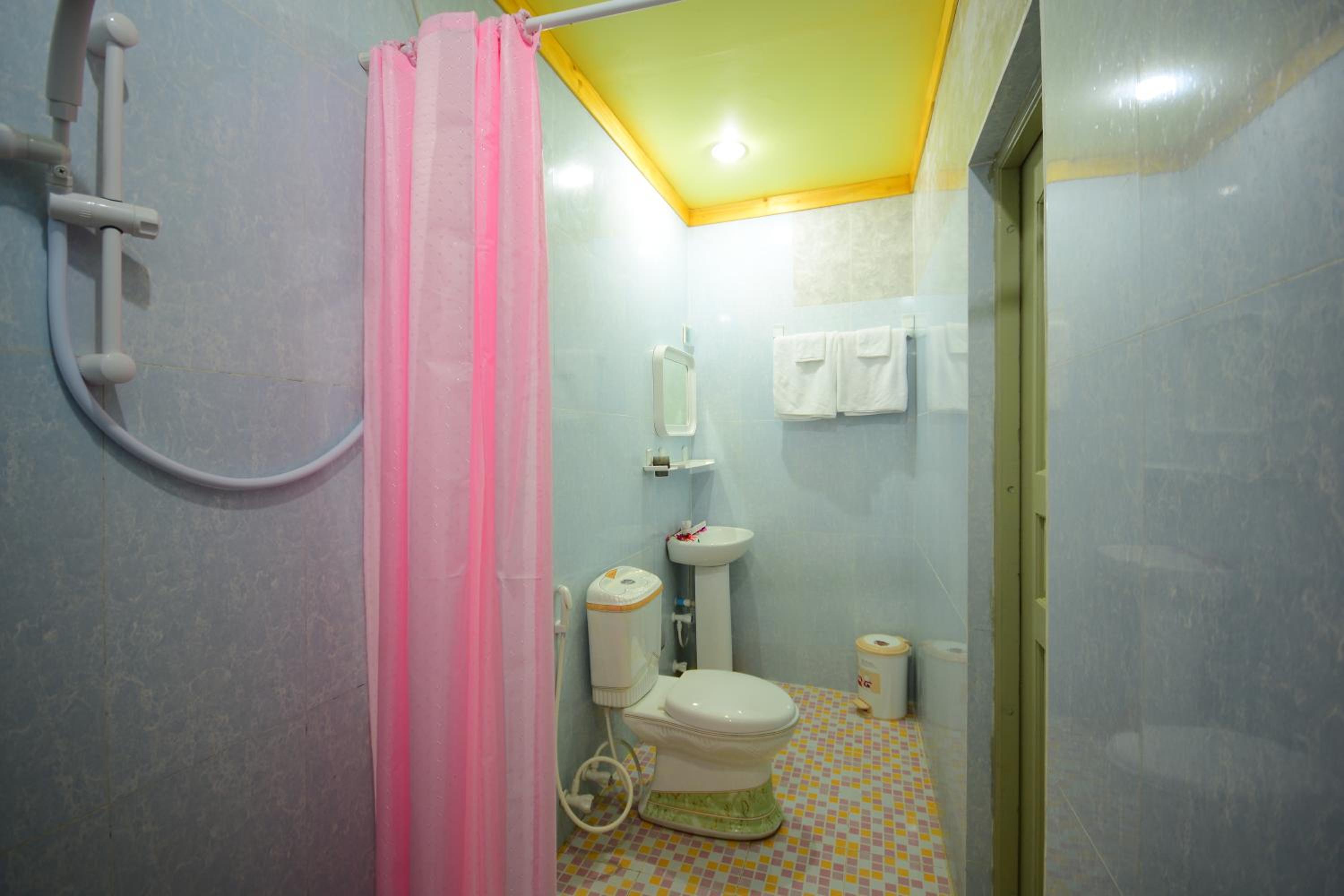 Olhumathi View Inn