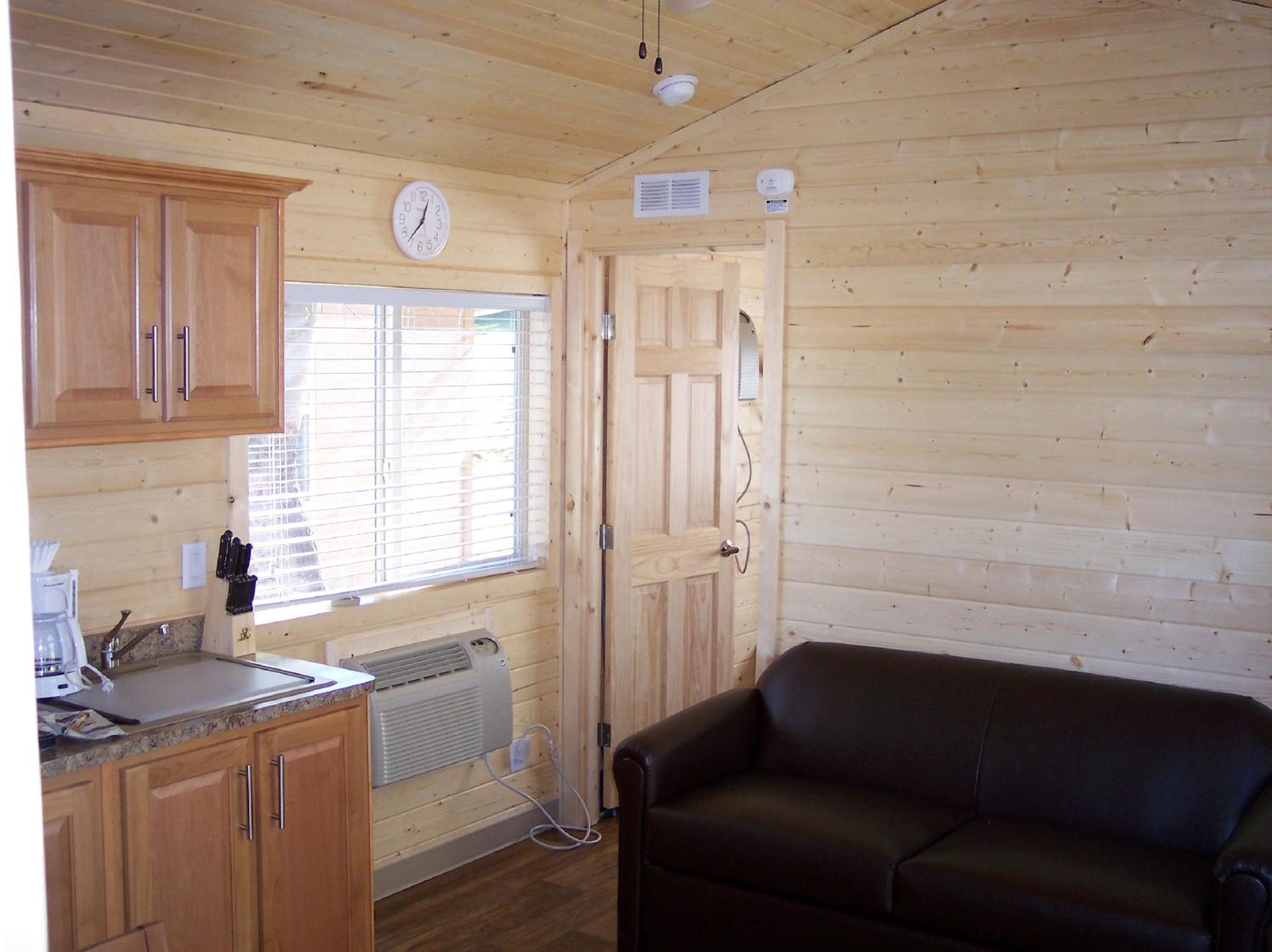 Miscellaneous Market Vacations - Snowflower Camping Resort Cottage 7 - Property Image 3