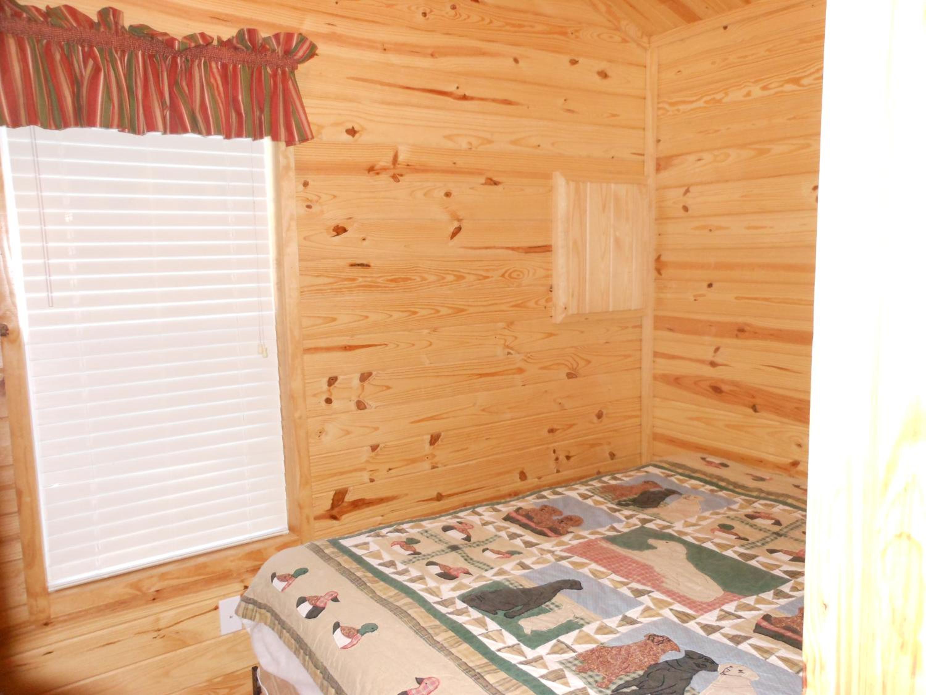 Oakzanita Springs Camping Resort Cabin 2 view 5