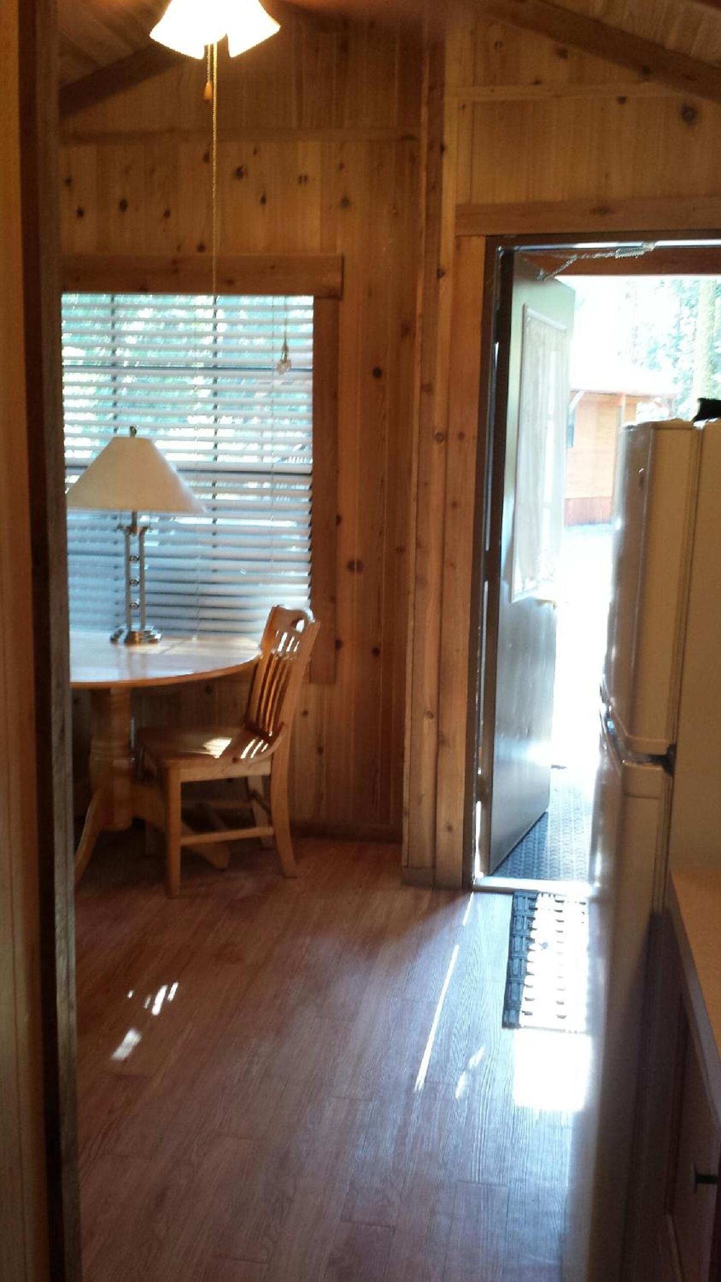 Snowflower Camping Resort Cabin 3