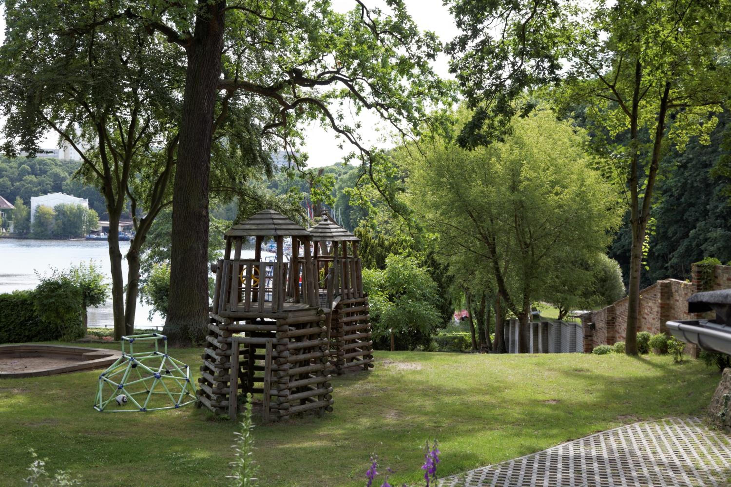 Wassersport-Appartements am Stößensee