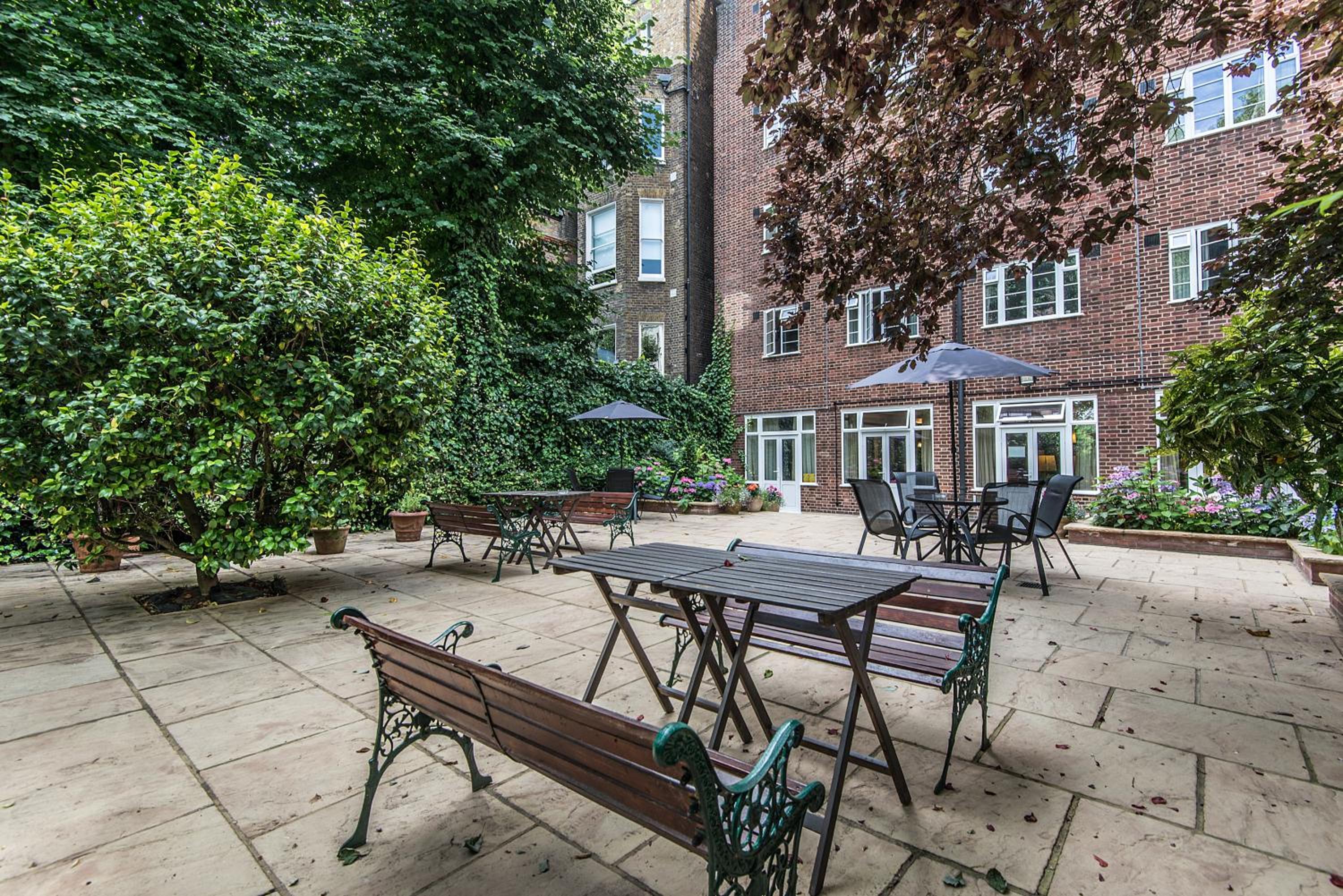 outdoor bbq area