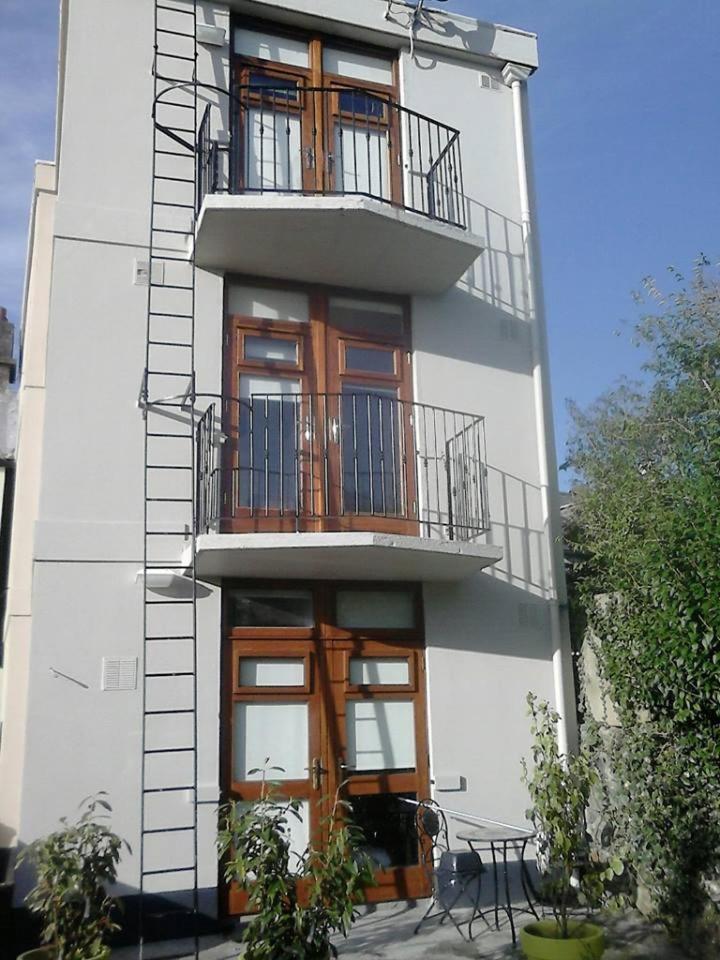 Crescent Close