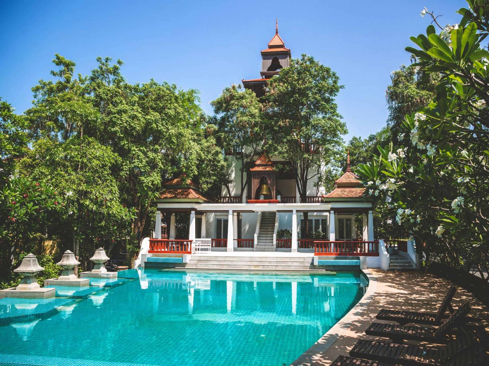 Nagawari Art Maldives BBQ Pattaya Villa