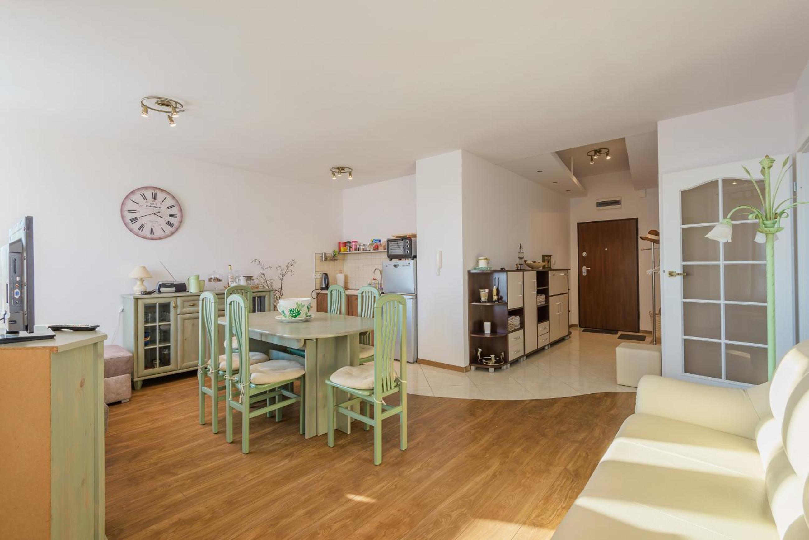 APARTAMENTY MIERZEJA - MARINA, Kąty Rybackie, 100 m od Zalewu Wiślanego, Bezpłatny Meleks