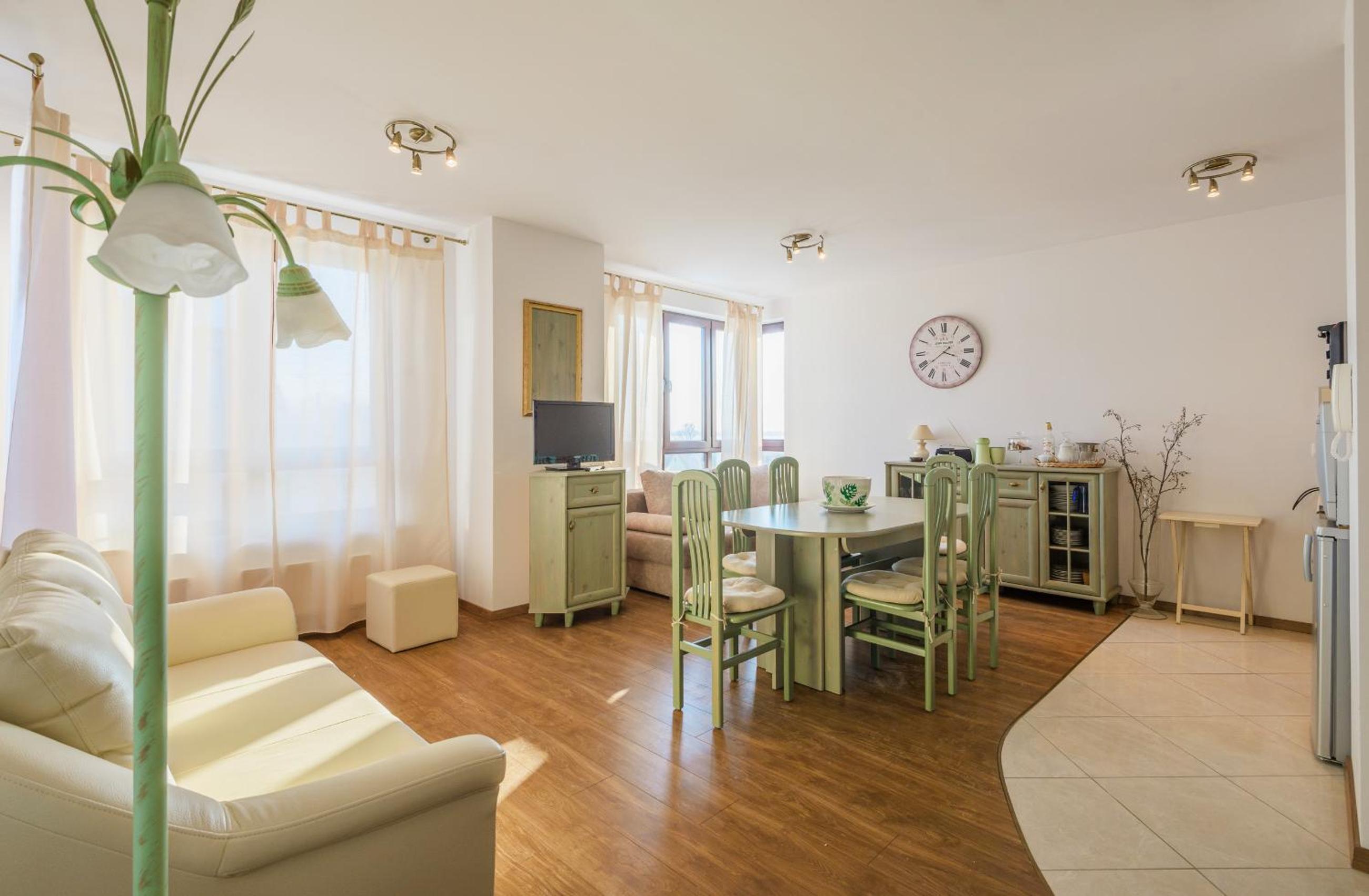 APARTAMENTY MIERZEJA - MARINA, Kąty Rybackie, 100 m od Zalewu Wiślanego, Bezpłatny Meleks
