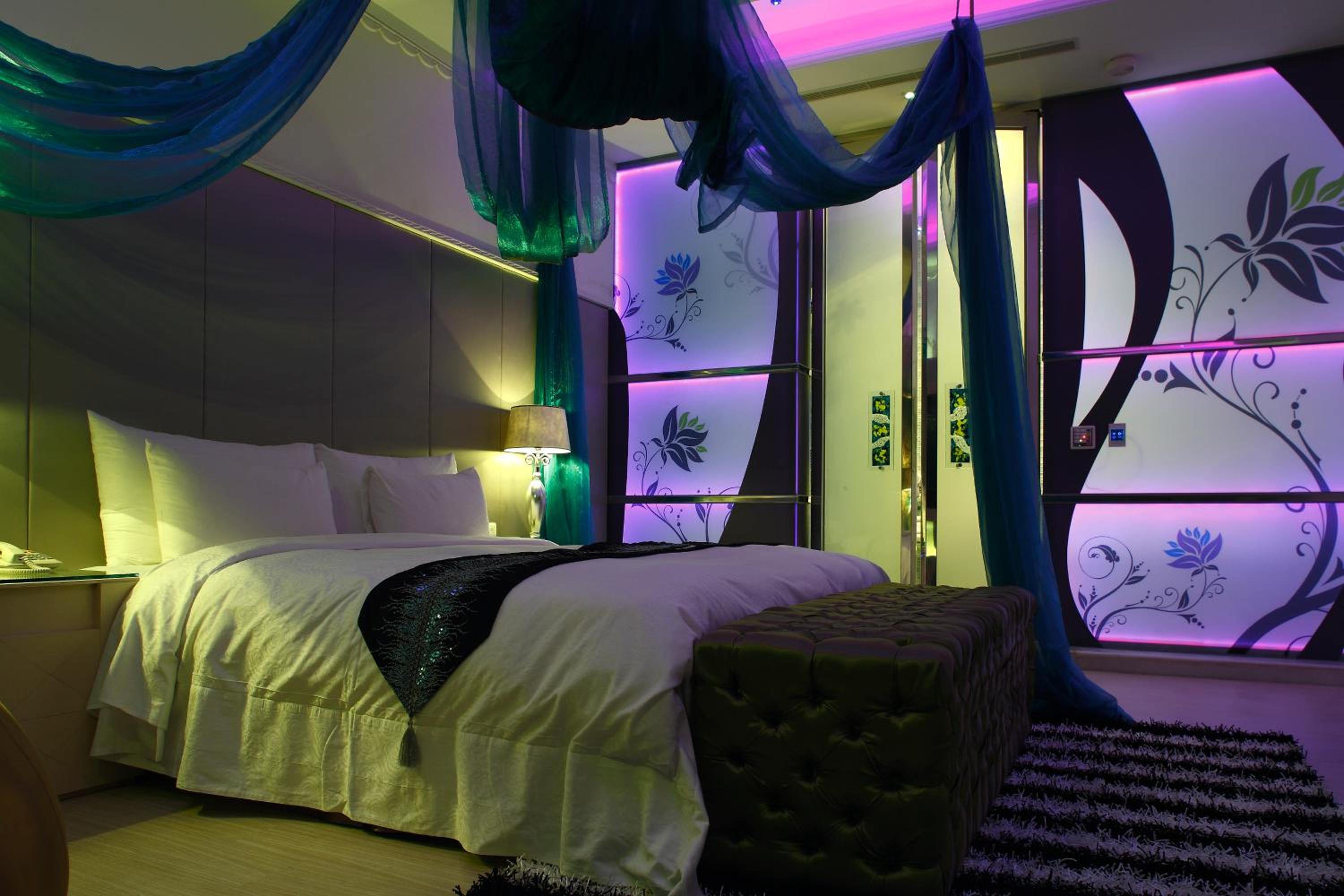 Dryad Motel