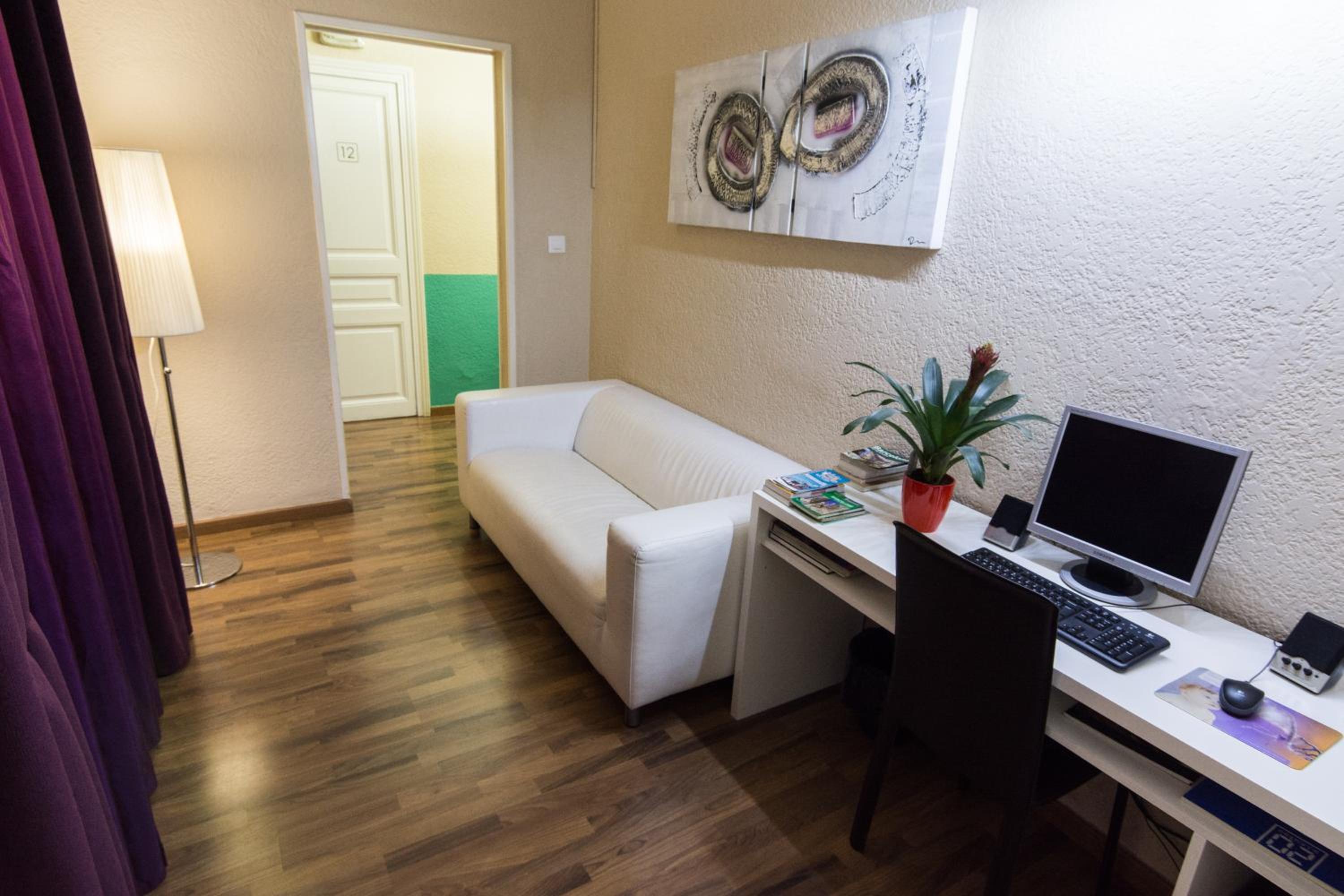 hotel room