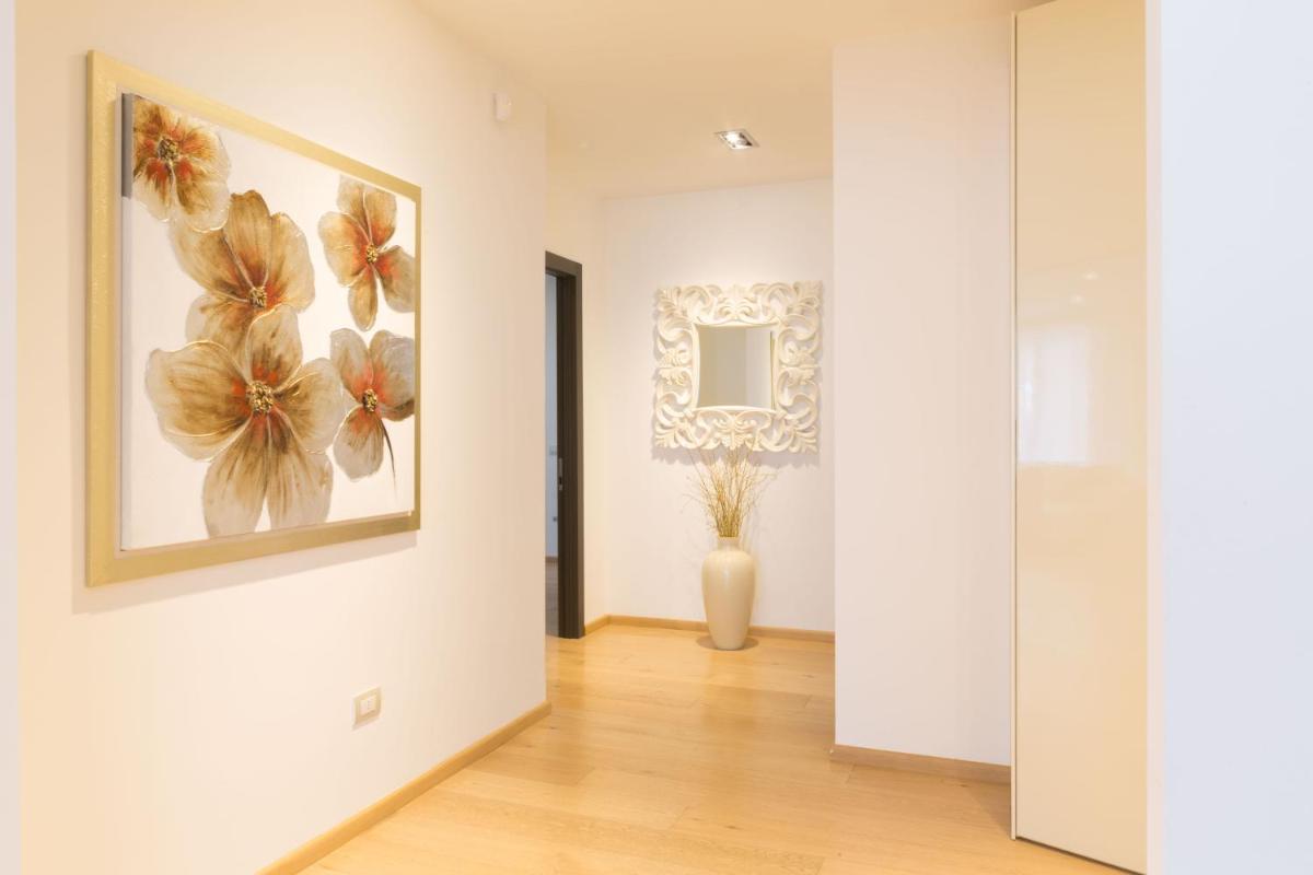 Verona Vacations - Design  Luxury Apartment Verona - Property Image 26