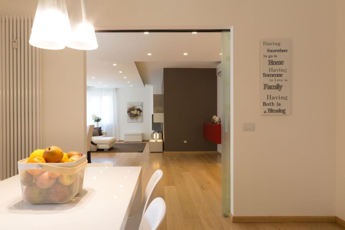 Verona Vacations - Design  Luxury Apartment Verona - Property Image 22