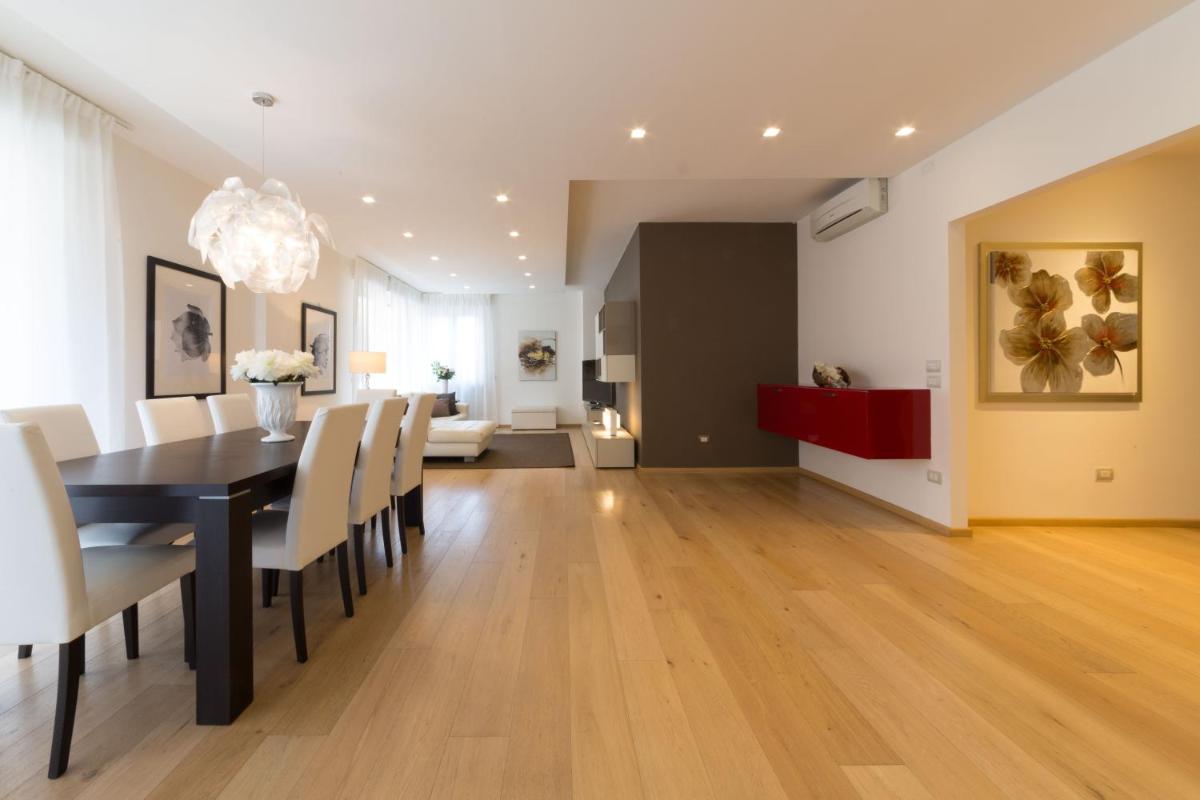 Verona Vacations - Design  Luxury Apartment Verona - Property Image 28