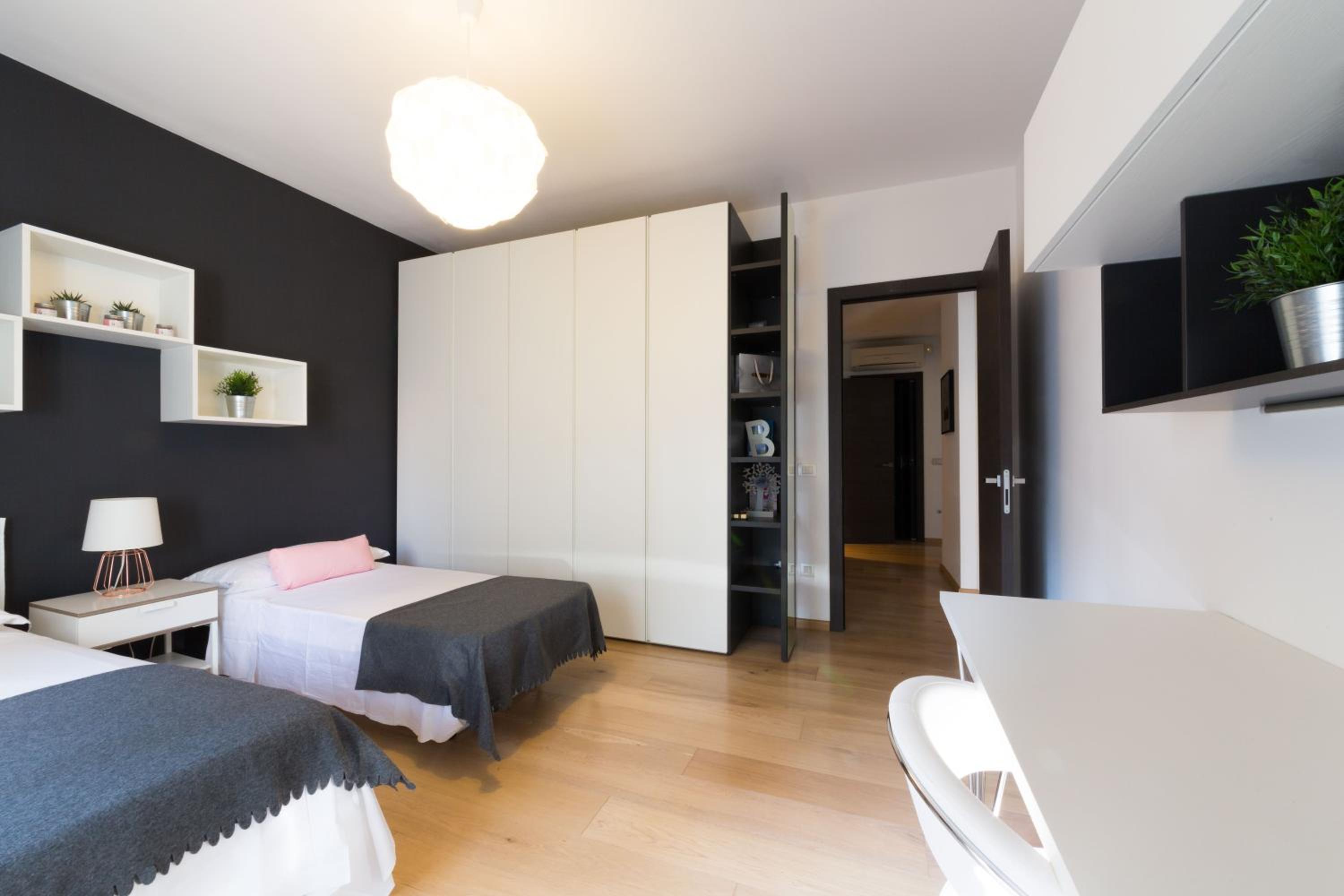 Verona Vacations - Design  Luxury Apartment Verona - Property Image 10