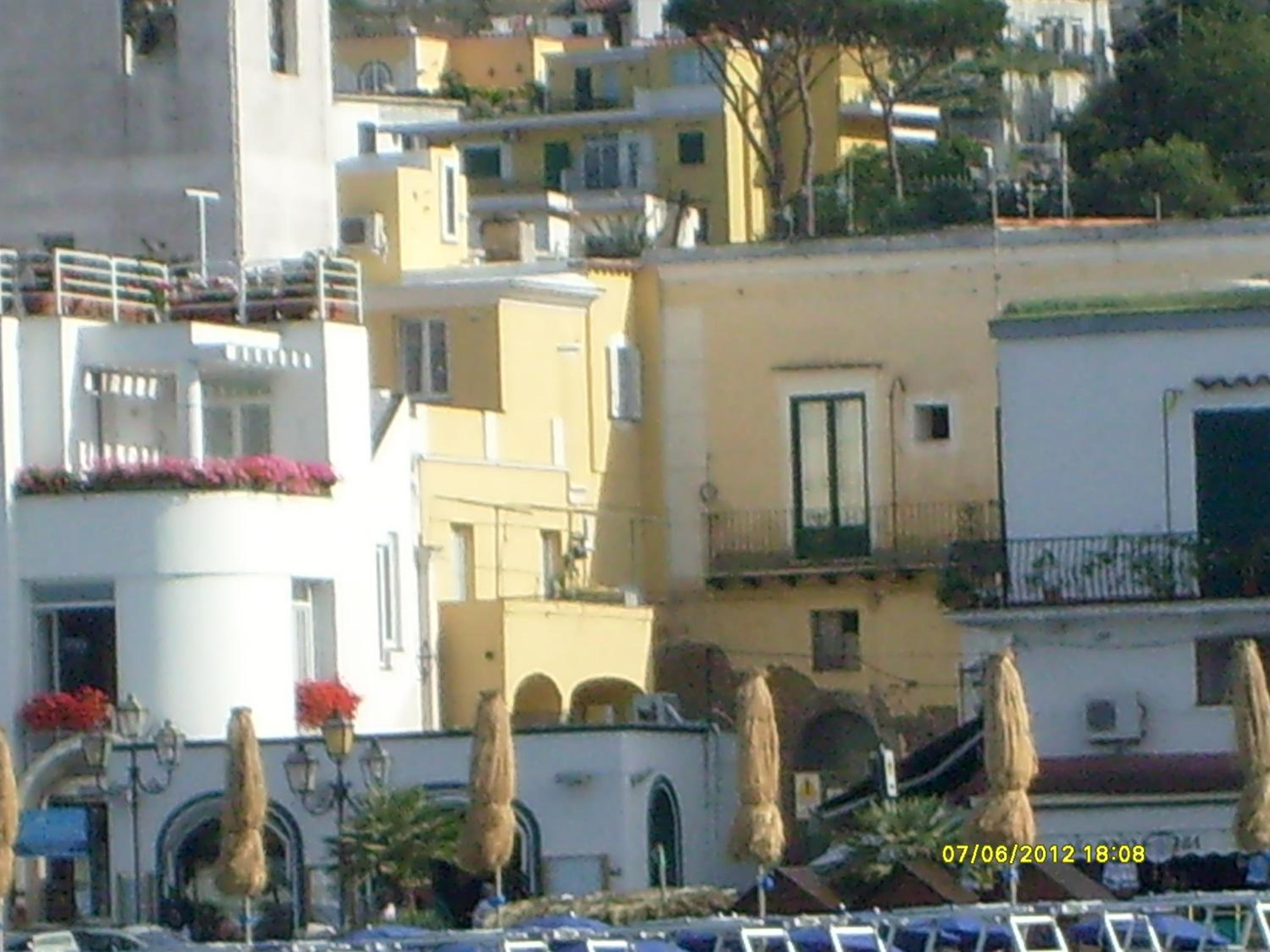 Photo 48