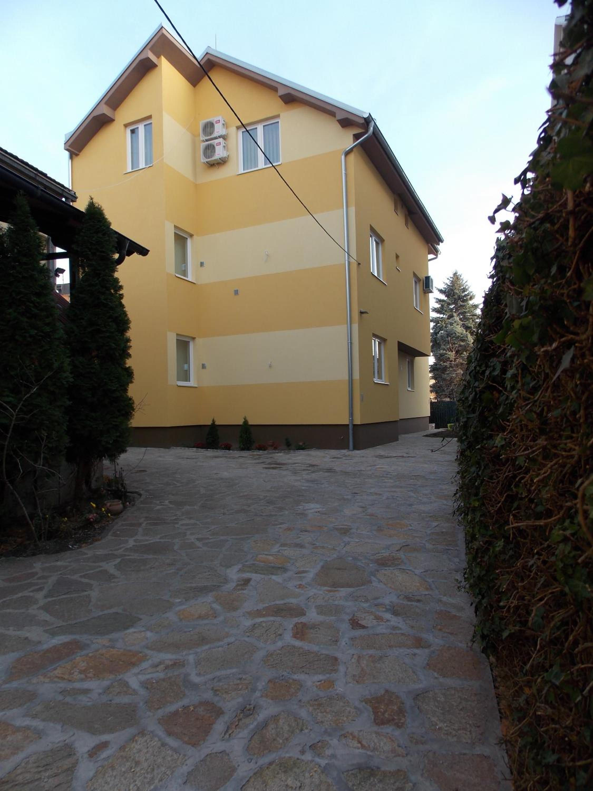 Photo 20