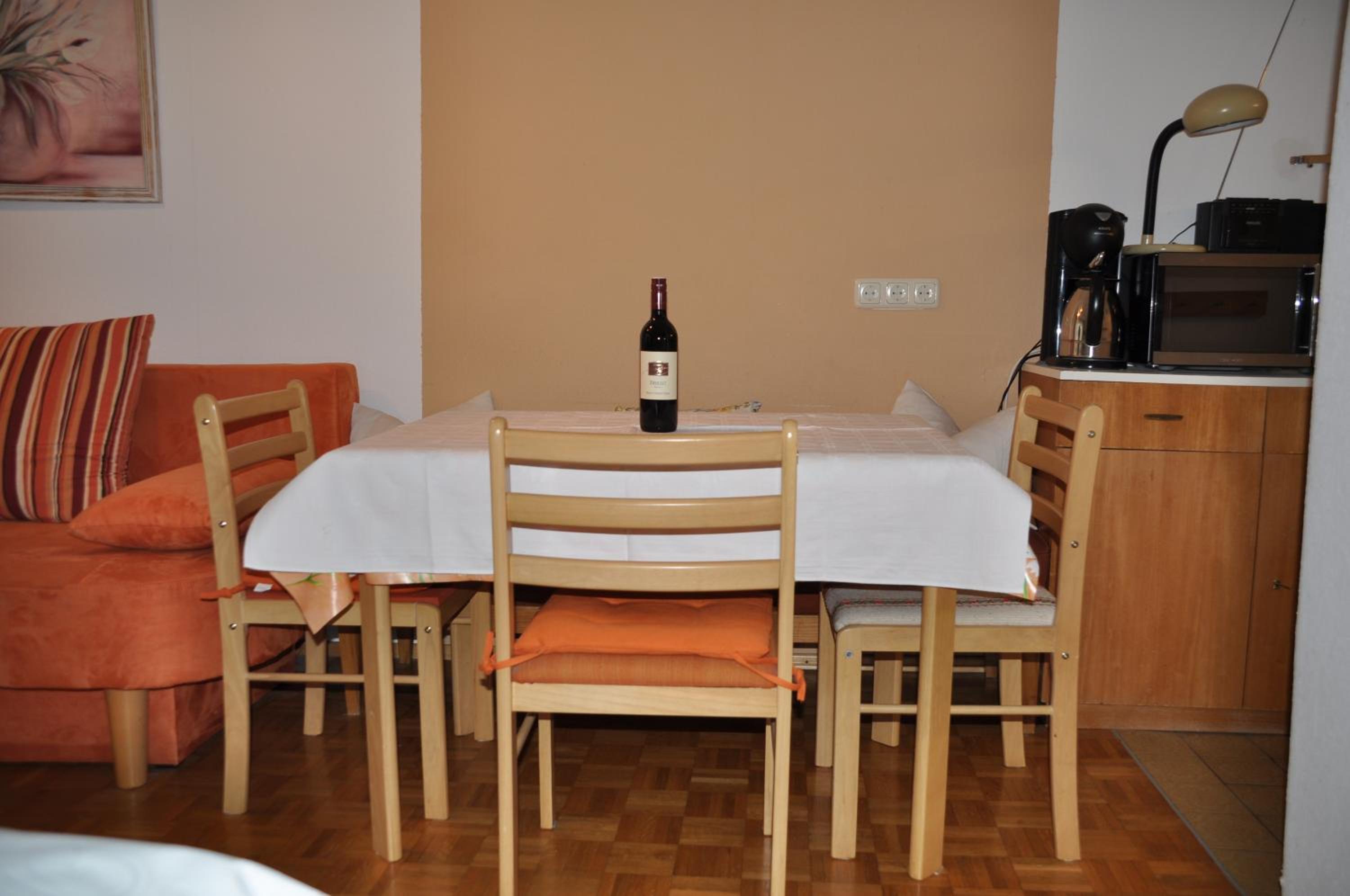 Ferienwohnung Jenny view 2