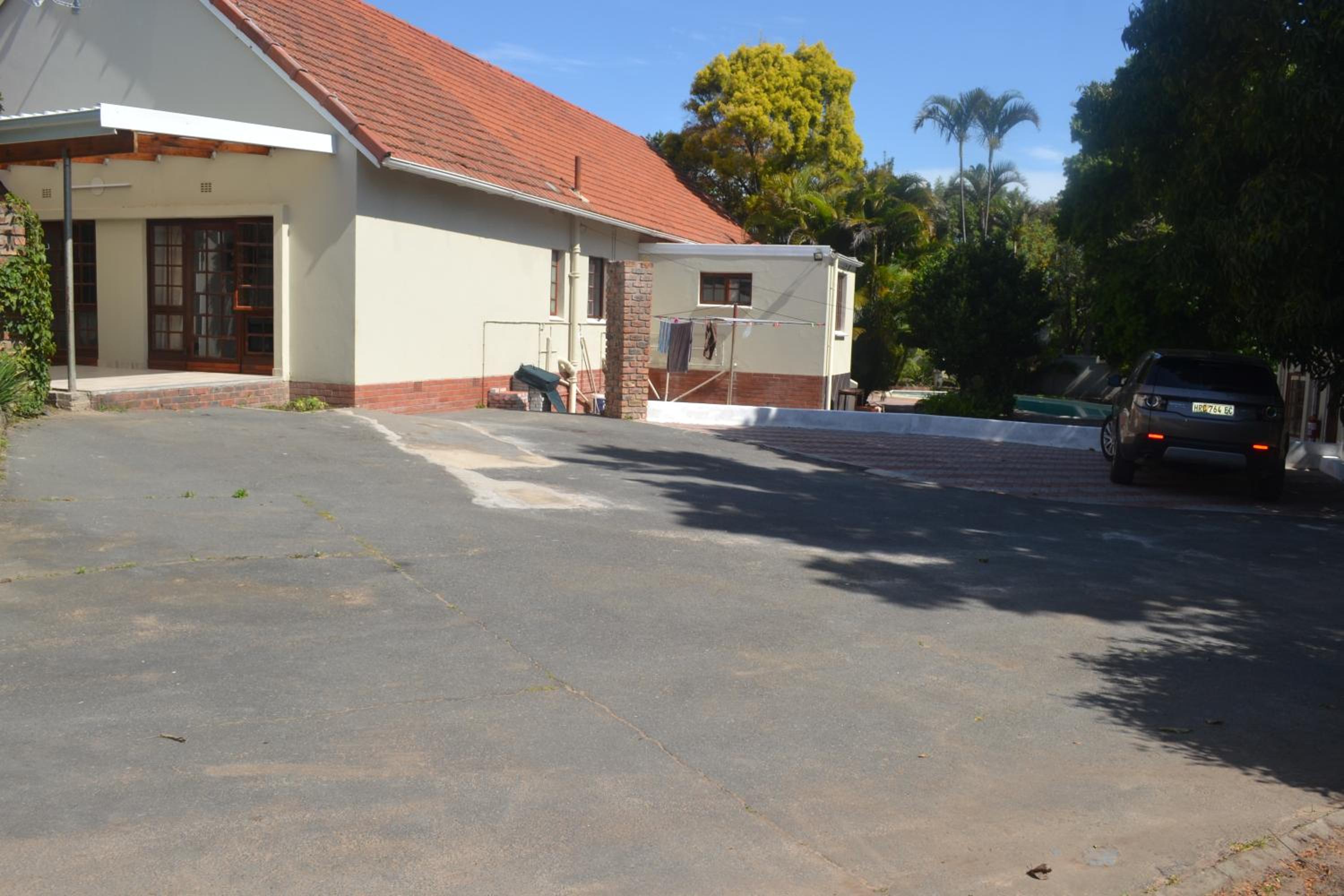 Cycad Lodge