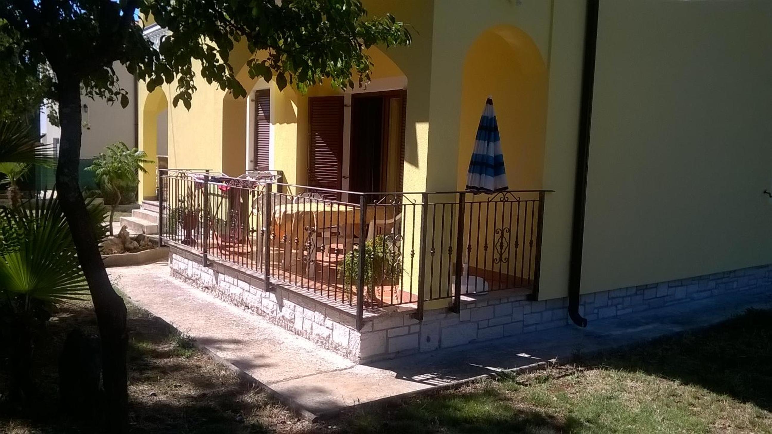 Photo 19