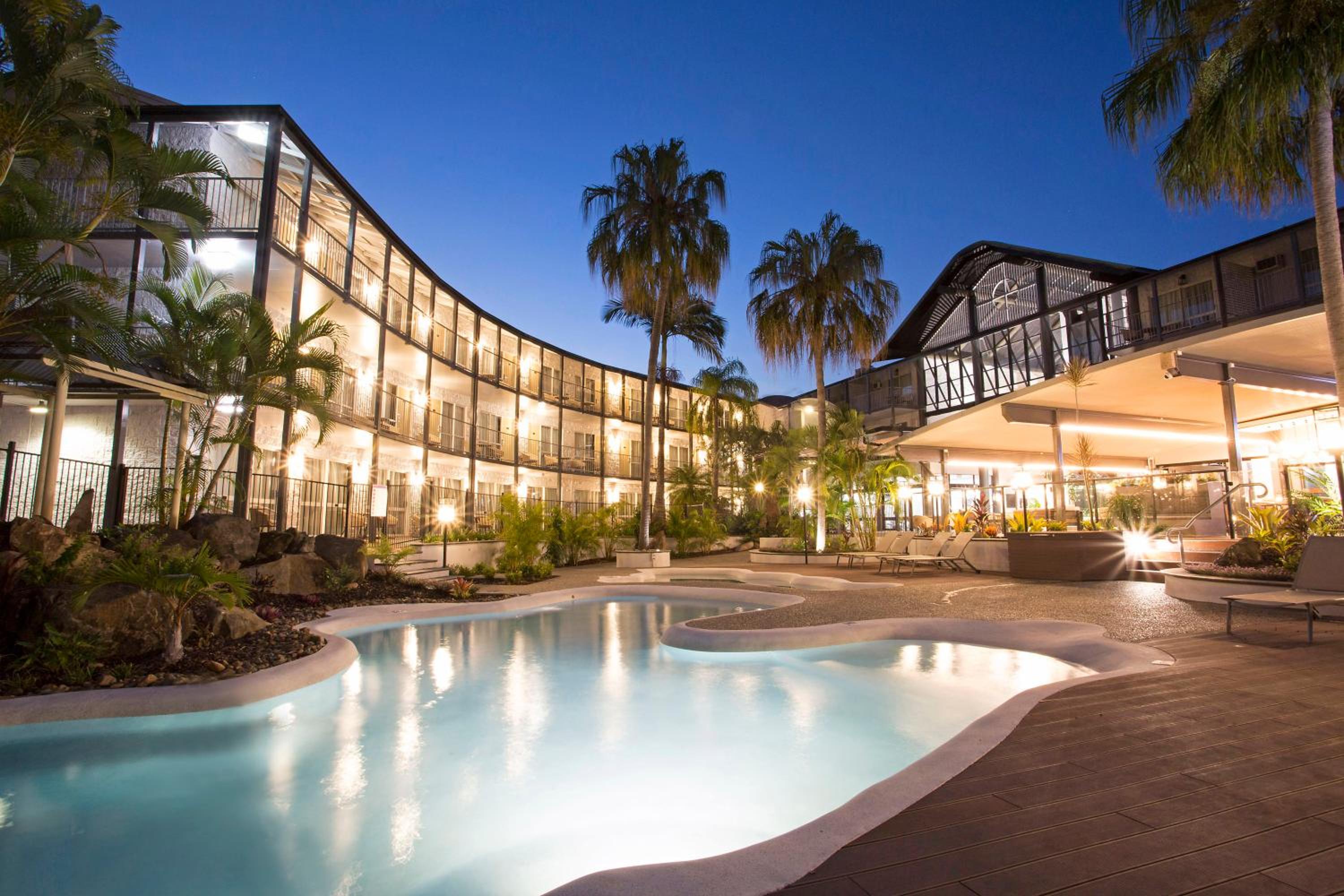 Hotel Mantra Club Croc - Image 1