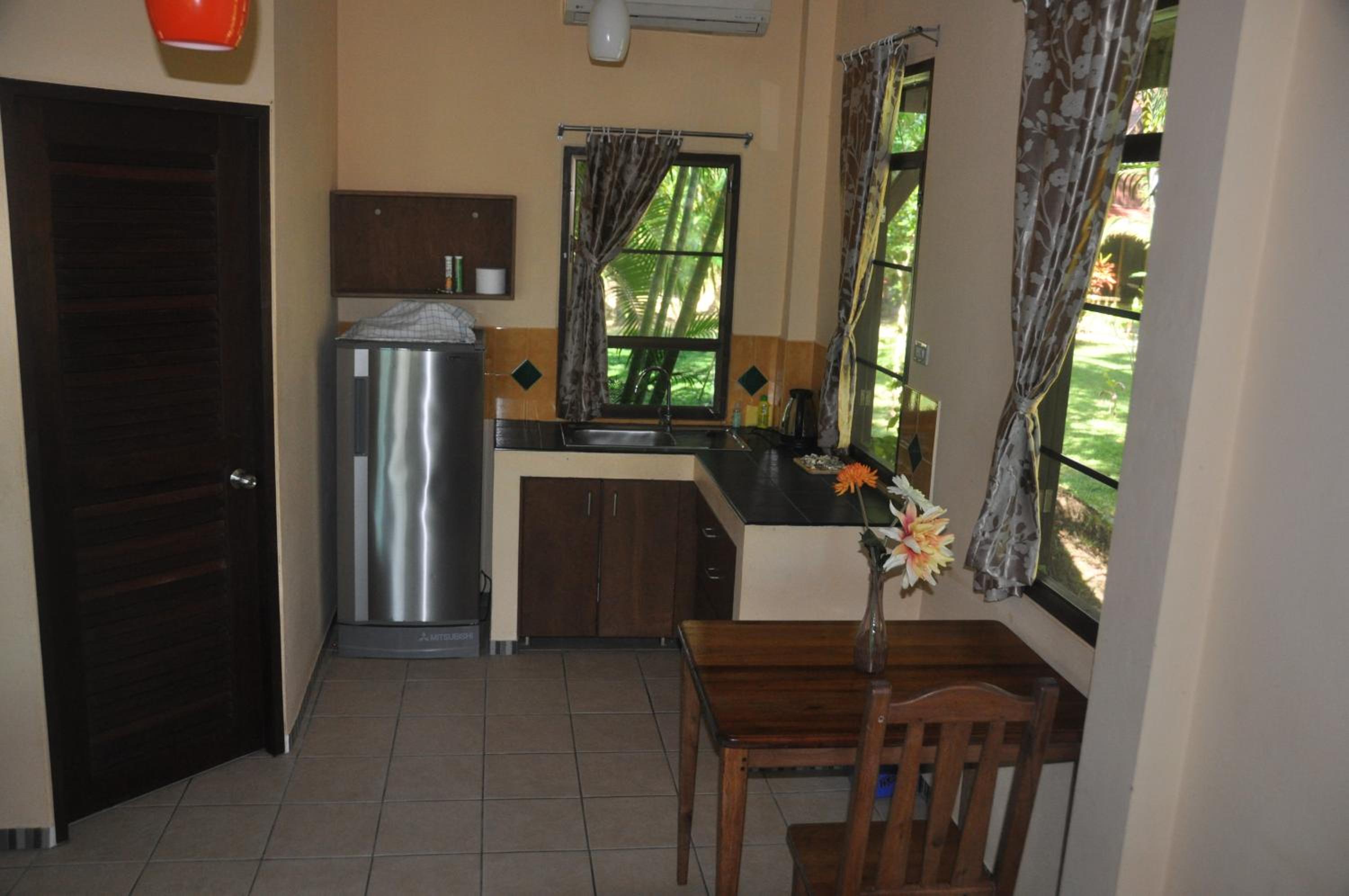 Lake View Bungalows