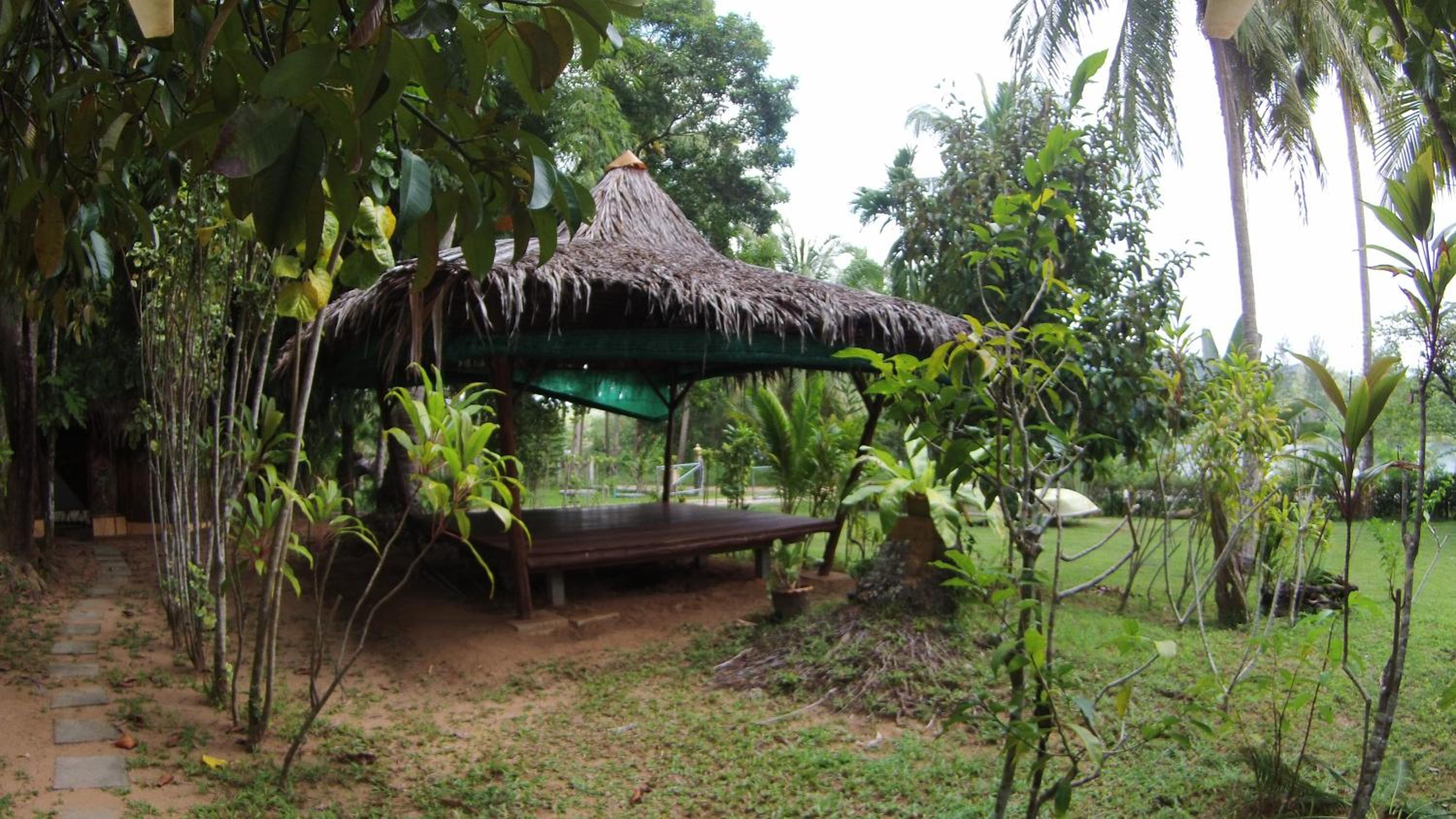 Lake View Bungalows