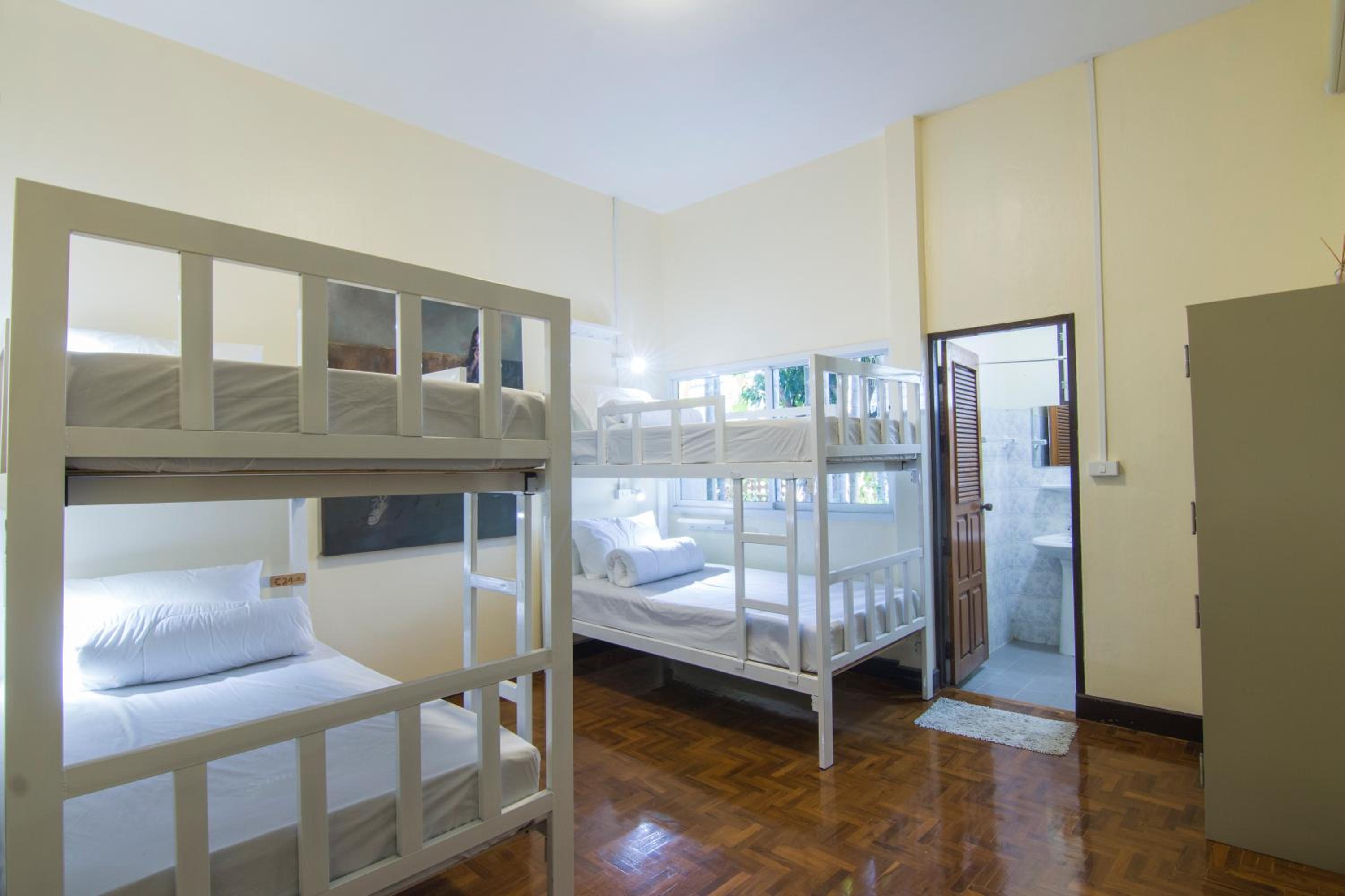 Wanida Hostel