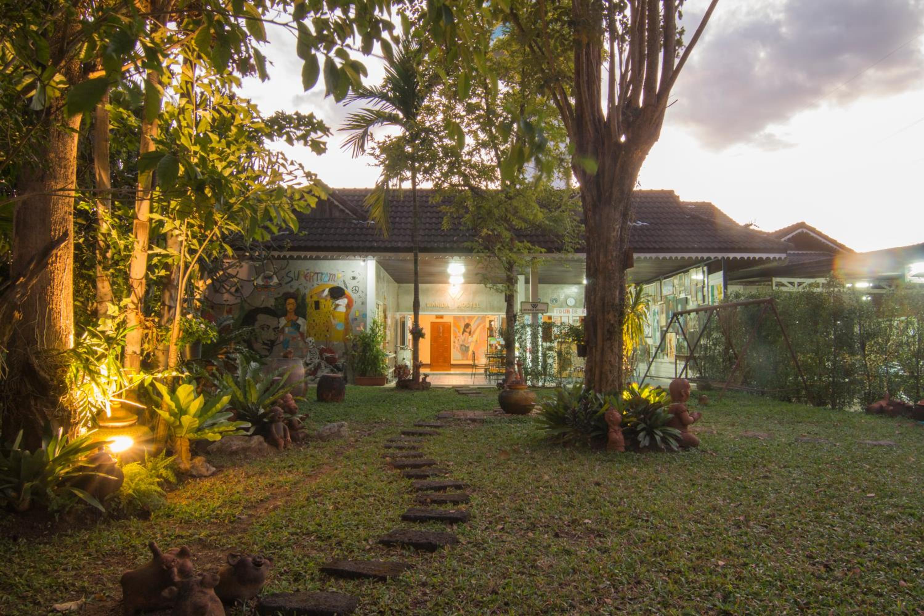 Wanida Hostel