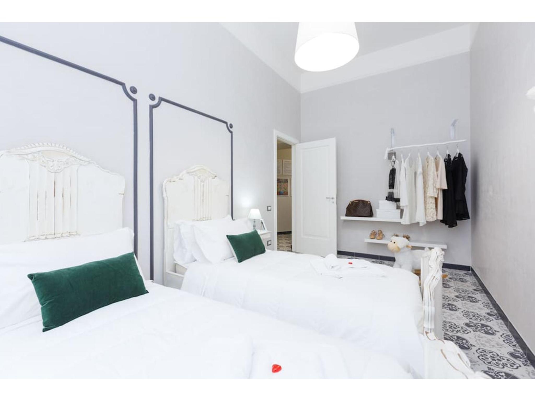 TREVI FOUNTAIN Deluxe - Your Italian Holidays
