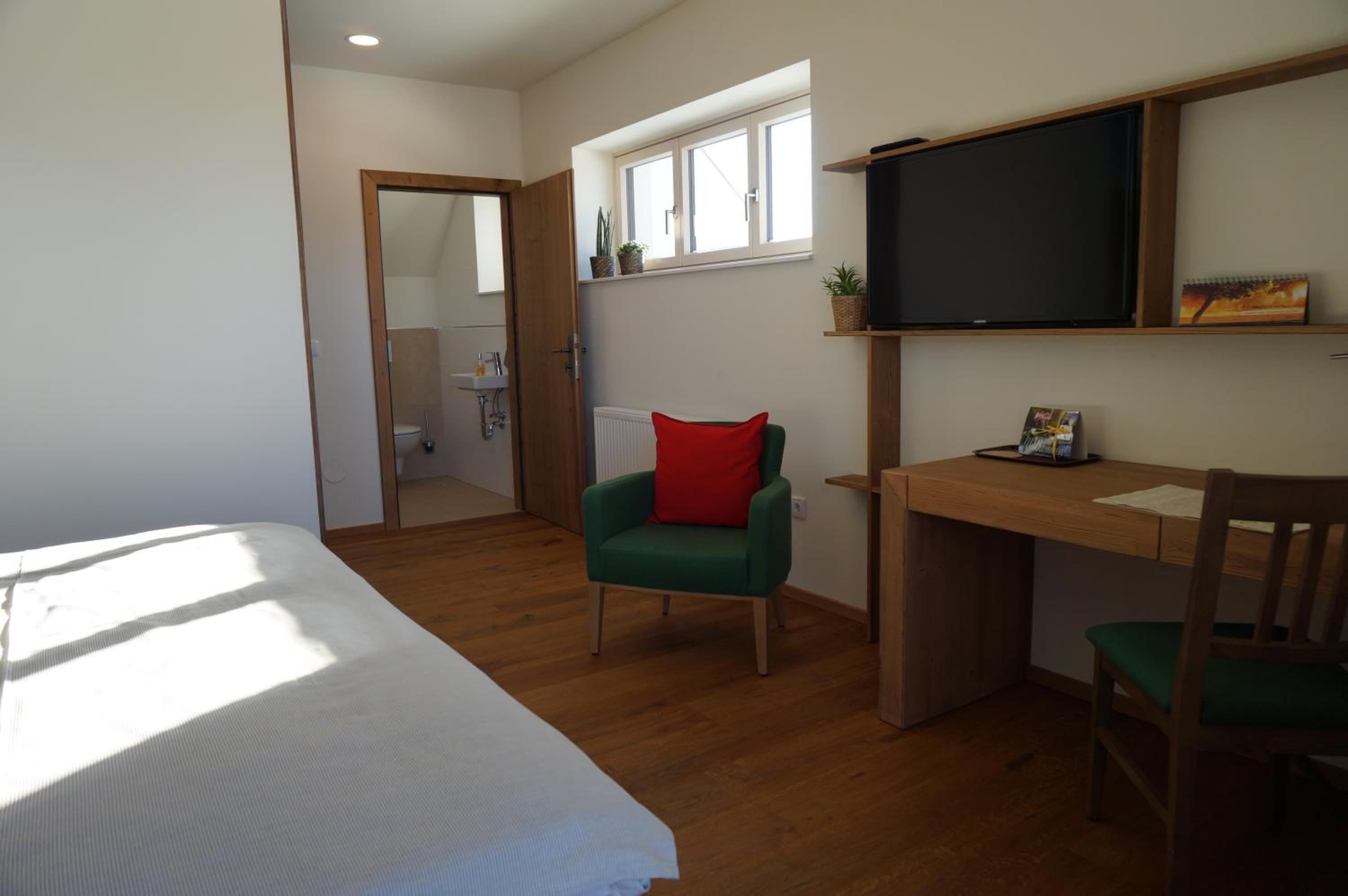 Weingut und Gästezimmer Perner
