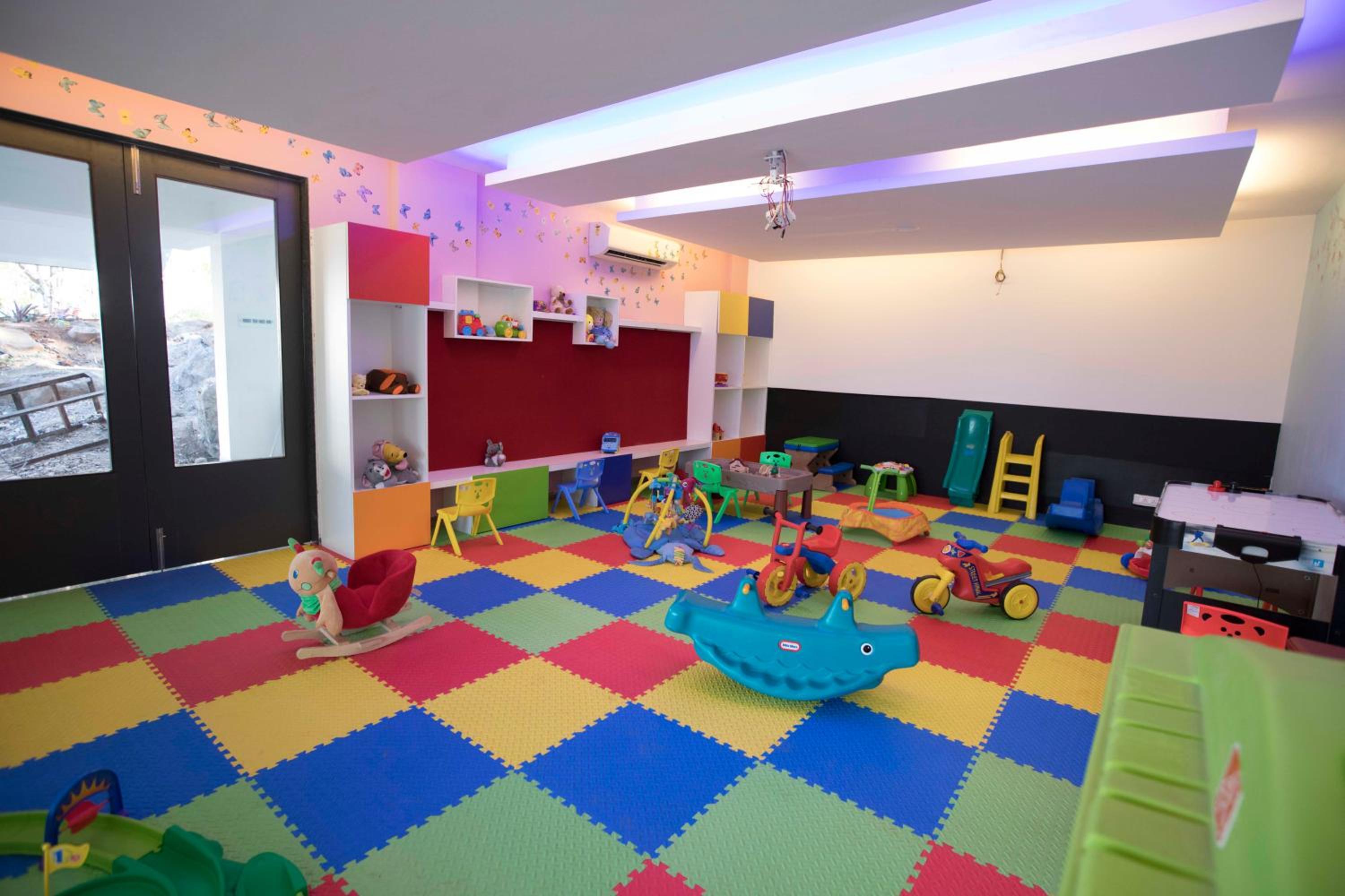 Khanvel Resort