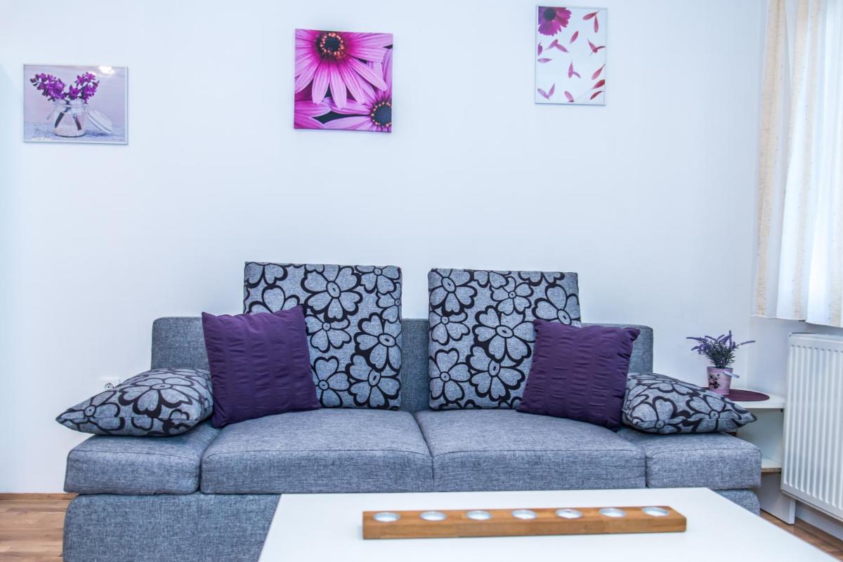 Apartment Flores view 3