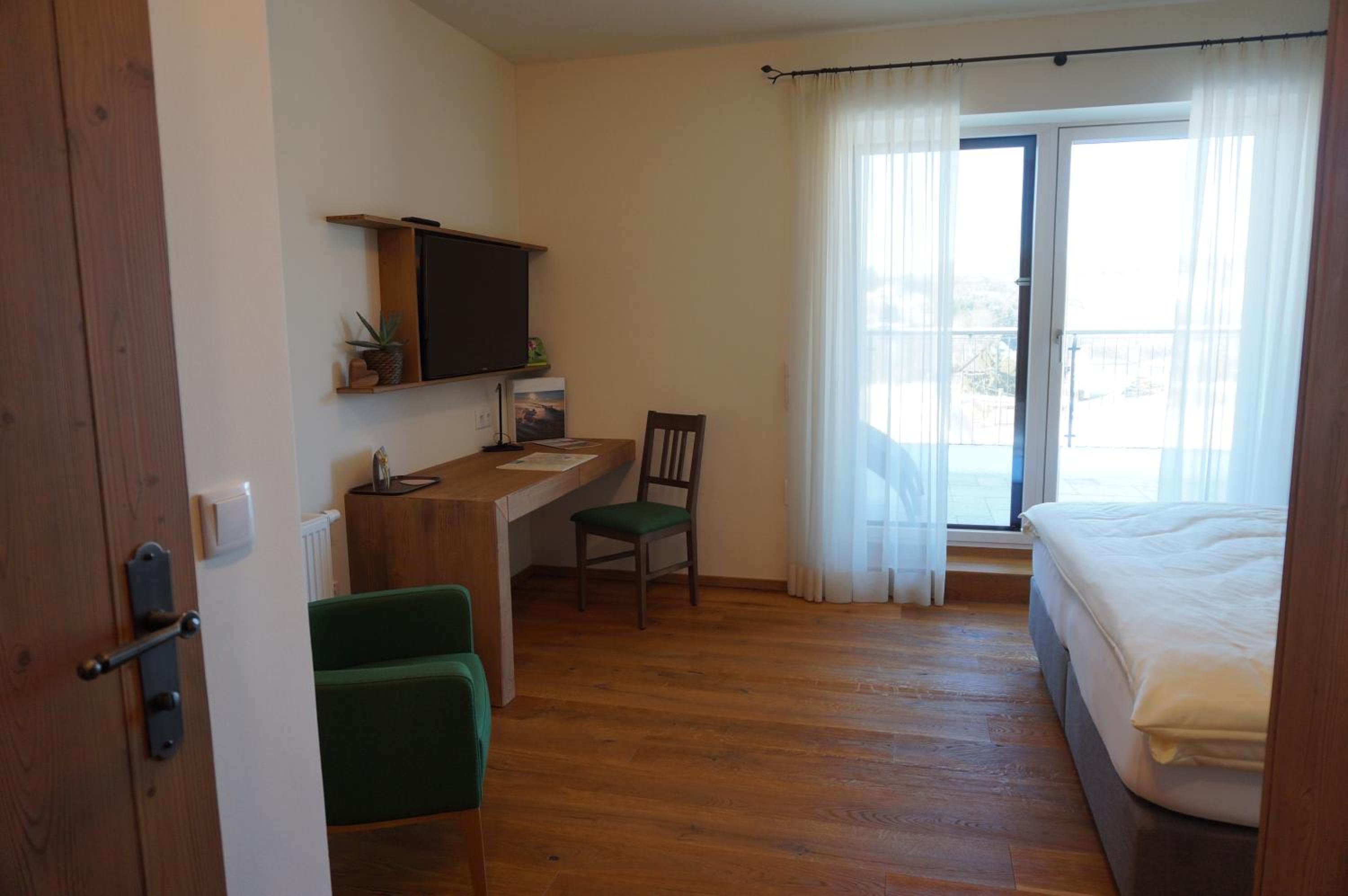 Weingut und Gästezimmer Perner