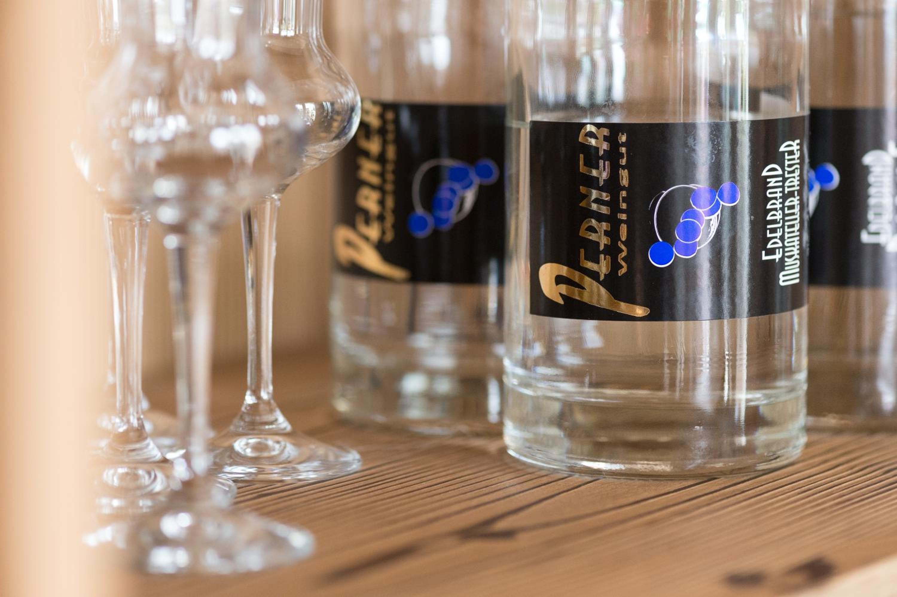 Weingut und Gästezimmer Perner
